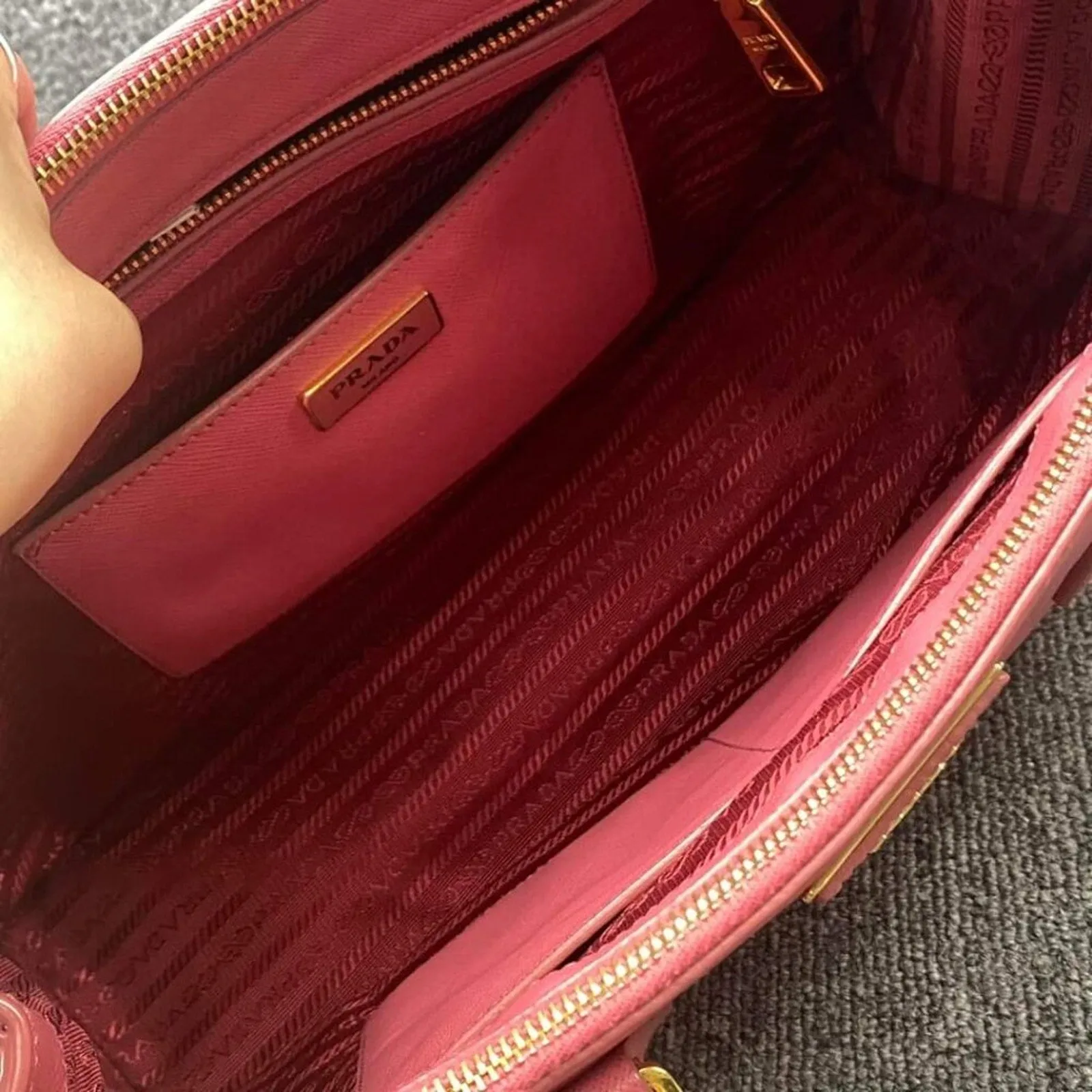 100% Authentic PRADA Galleria Leather Satchel