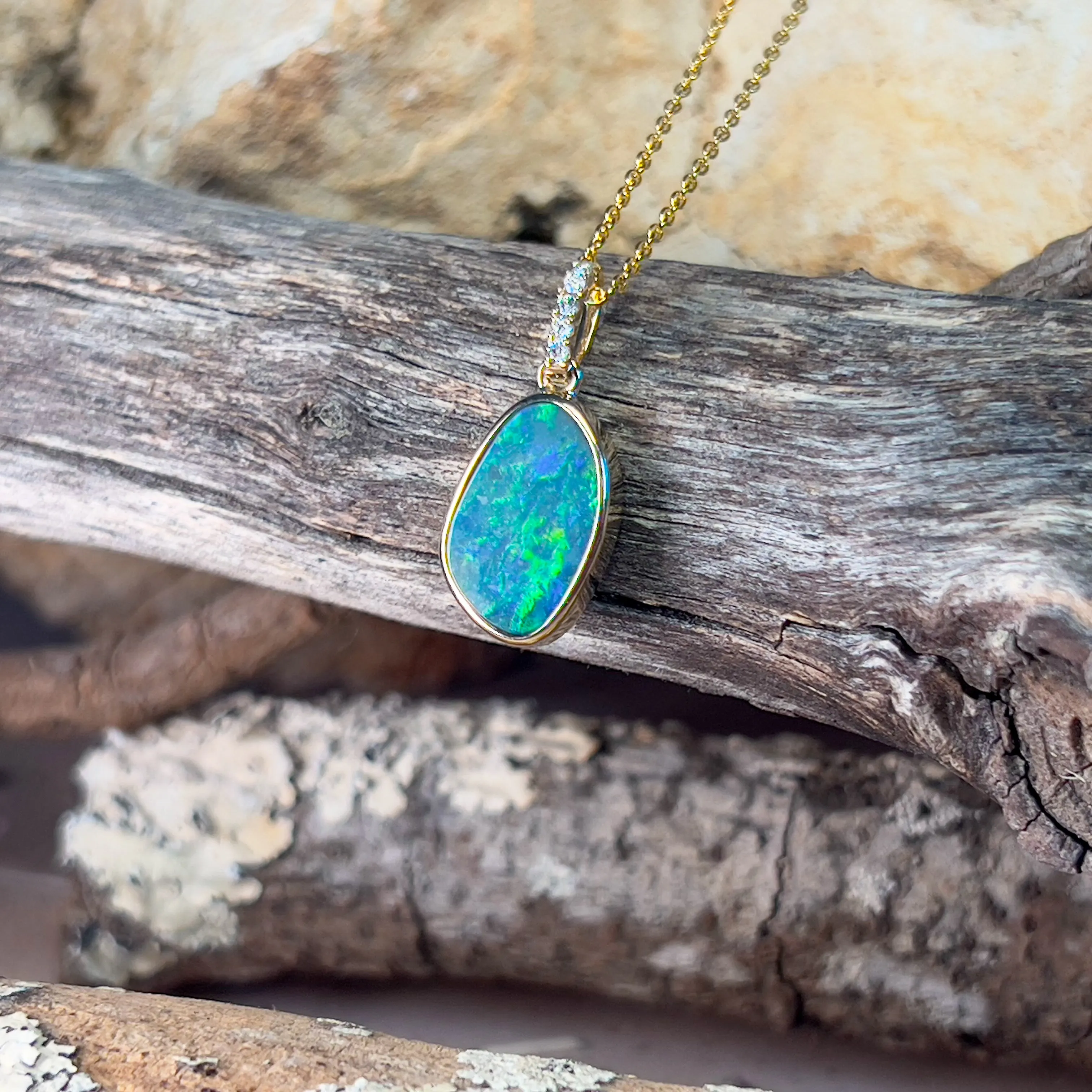 14kt Yellow Gold 3.01ct Opal Green doublet and diamond pendant