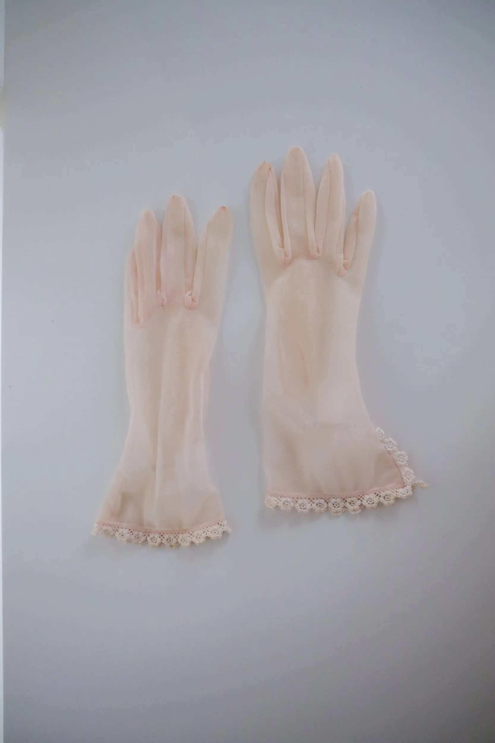 1960s Sheer Pale Pink Gloves