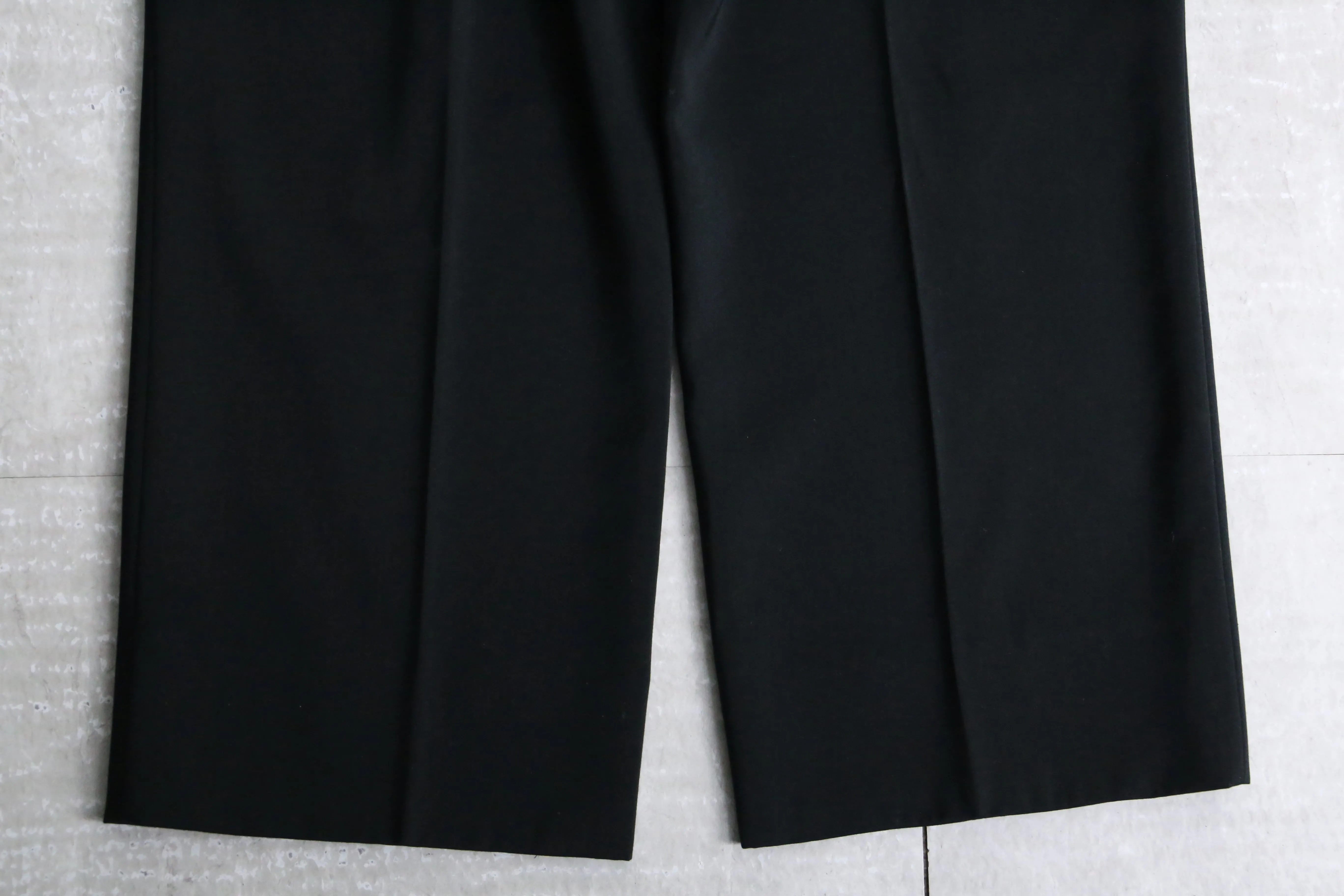 2 tuck black wide slacks