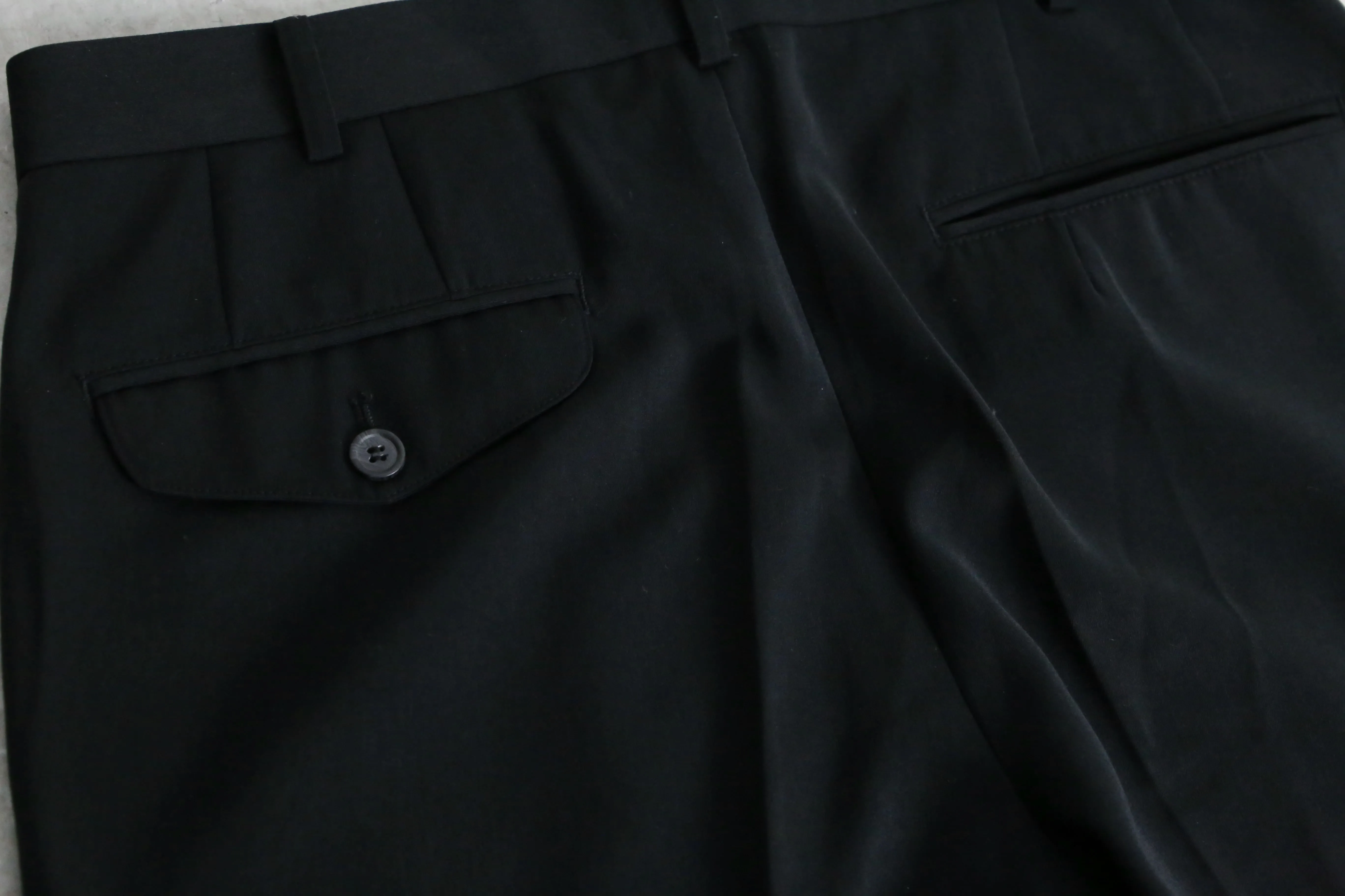 2 tuck black wide slacks