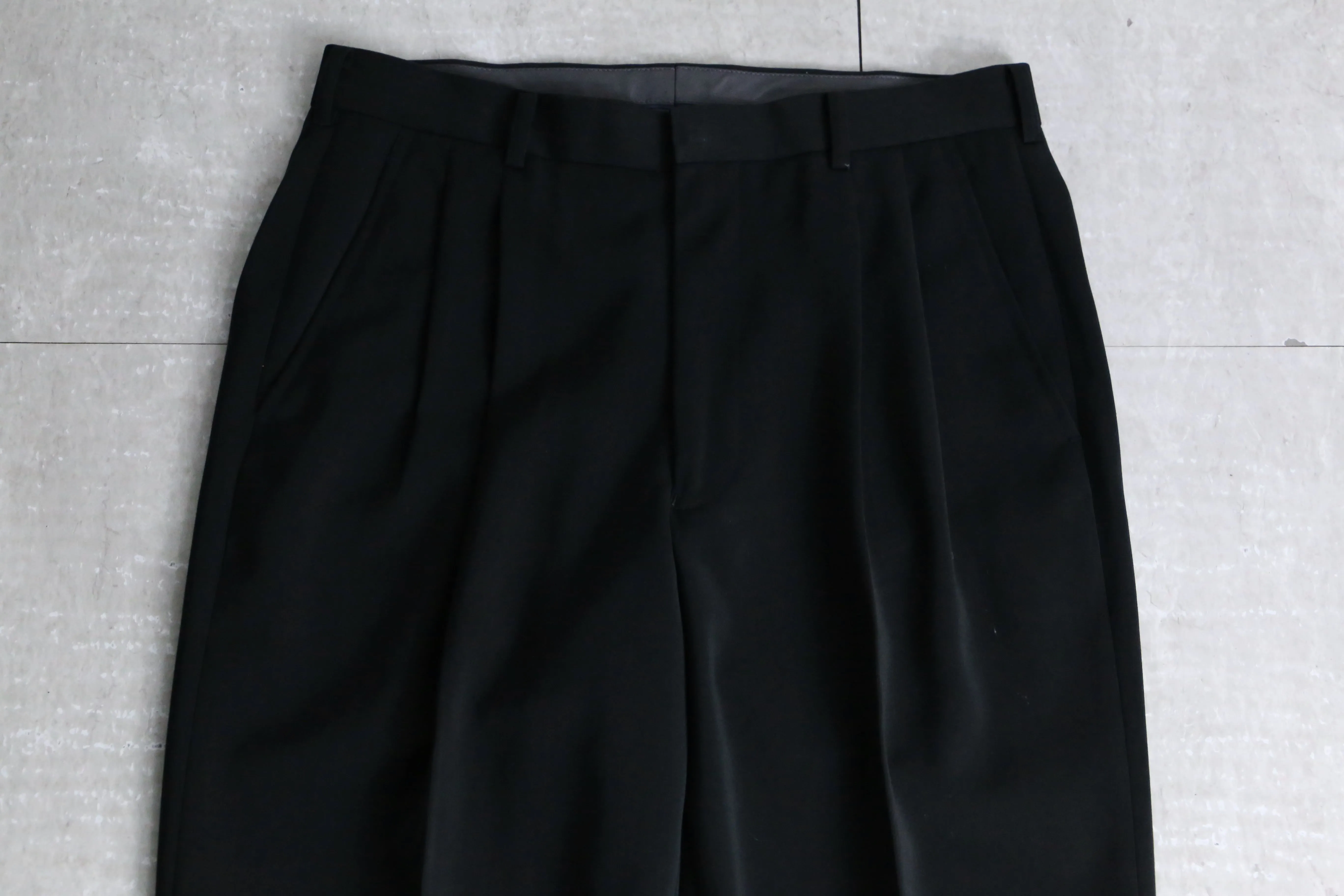 2 tuck black wide slacks