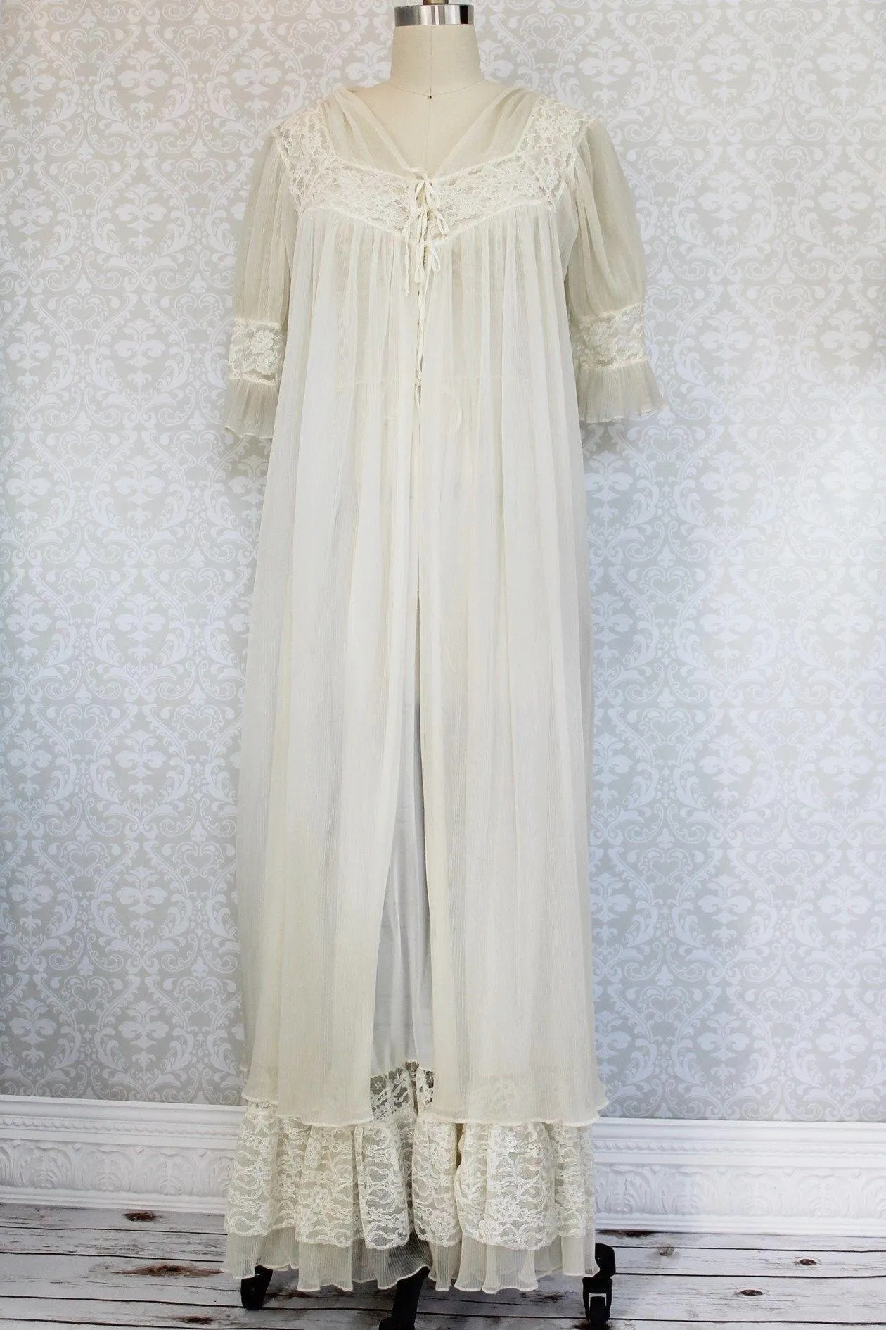 50's Ethereal Lace Frothy Peignoir Set