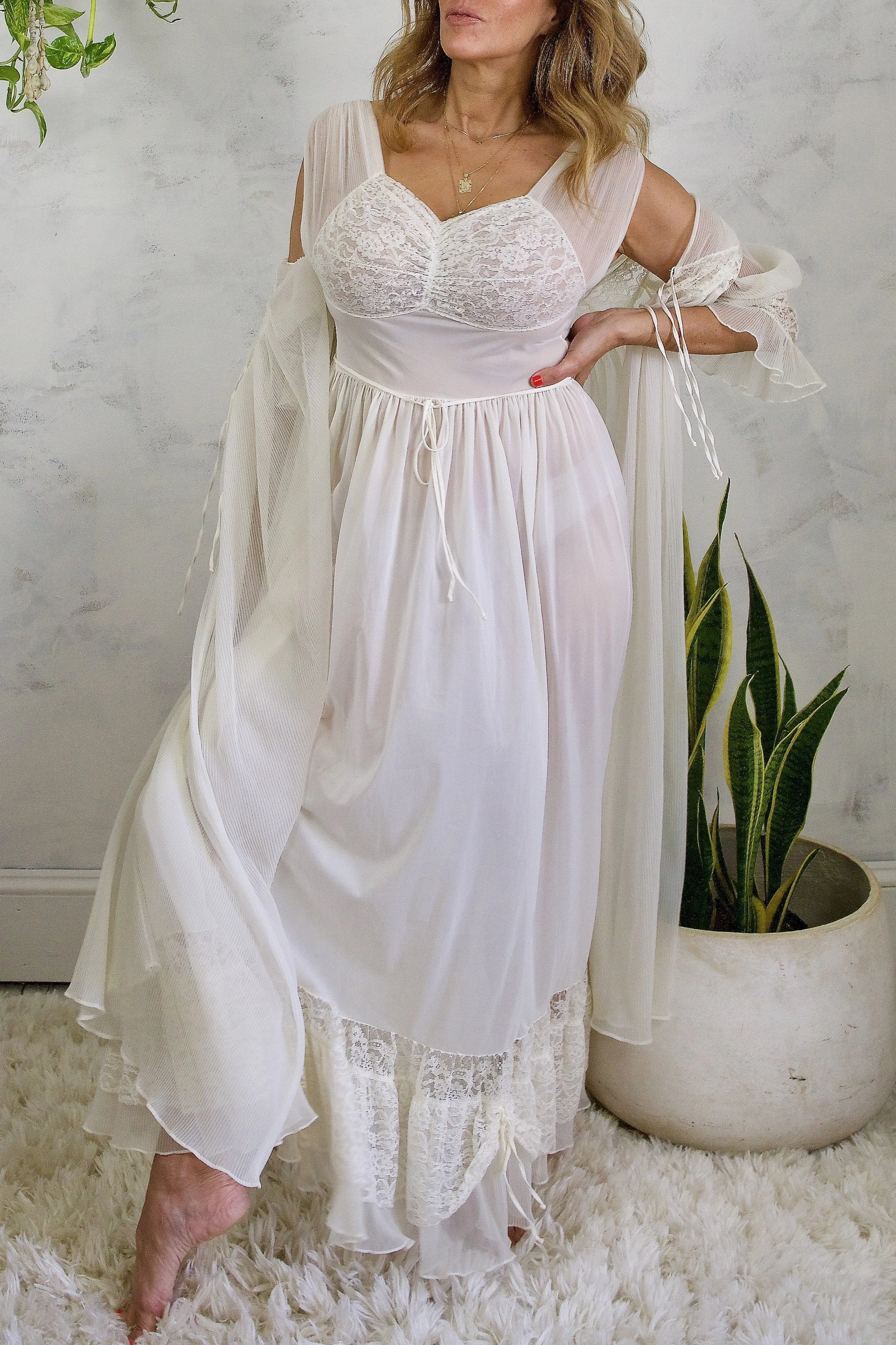 50's Ethereal Lace Frothy Peignoir Set