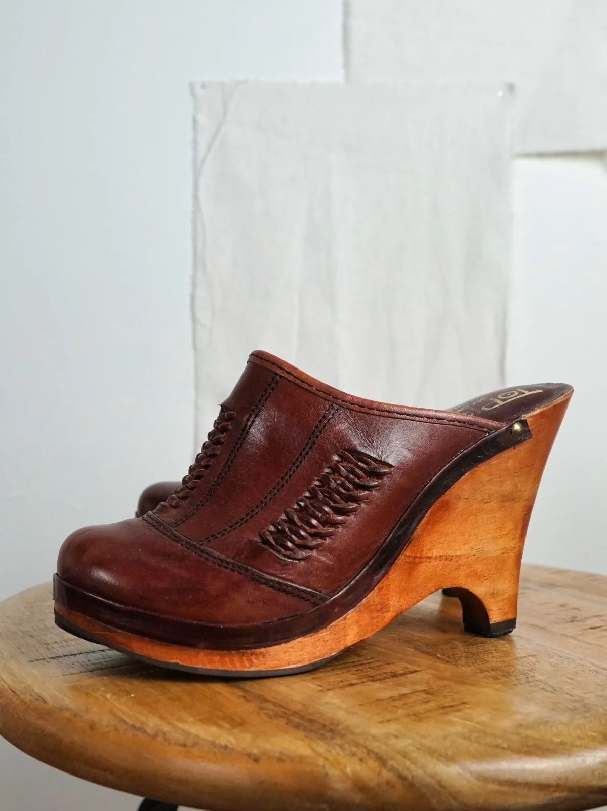 70's Cognac Braided Leather Platform Clogs | 7.5