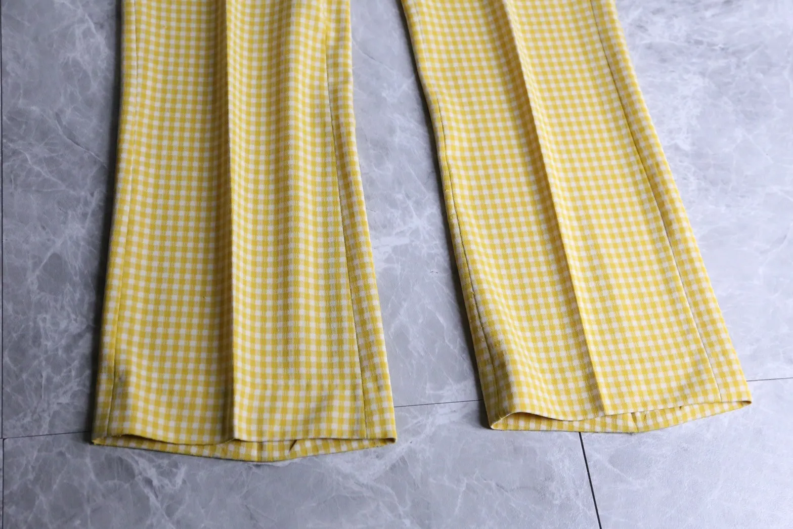 70’s“HAGGAR”yellow check apron flare pants