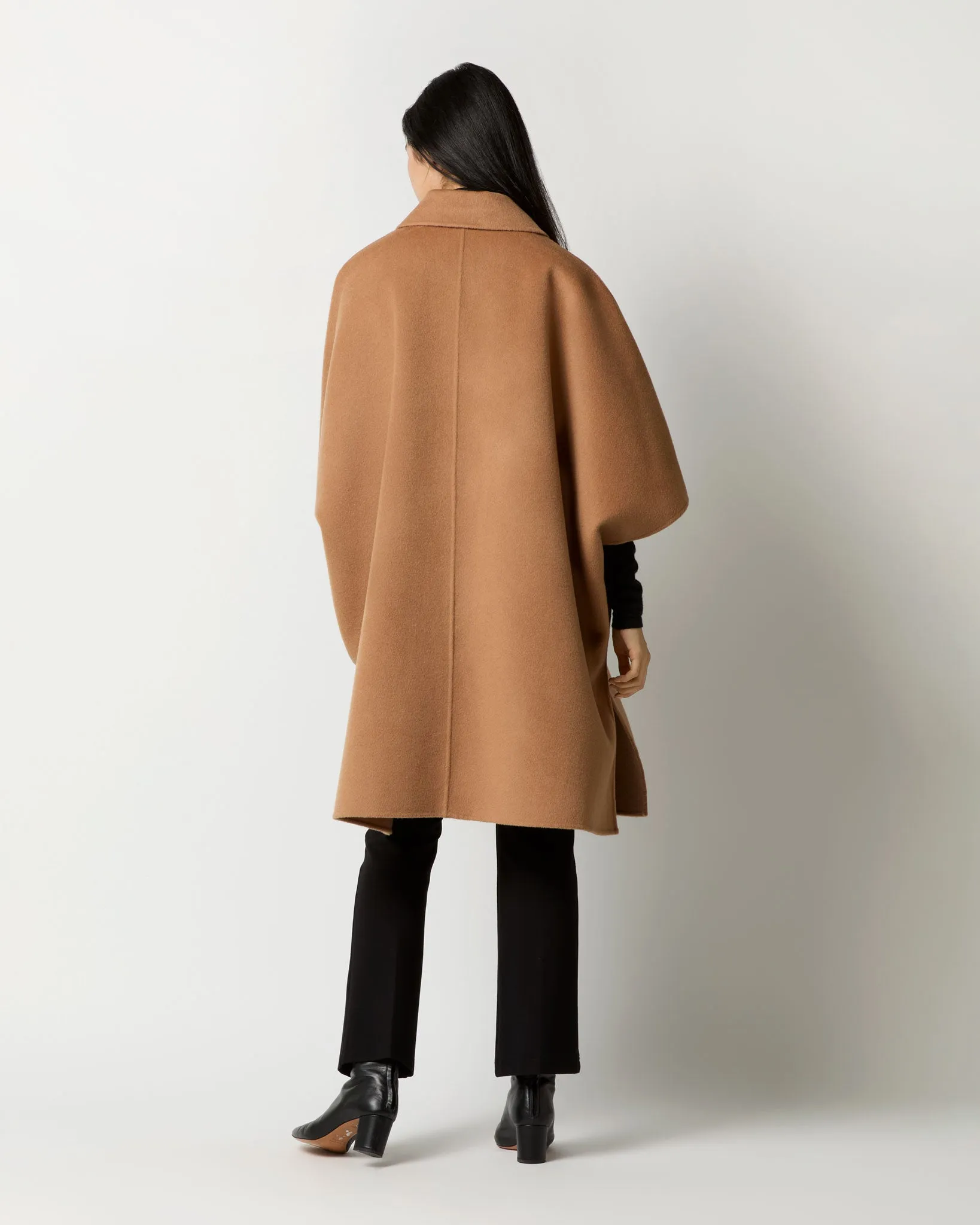 739 Mod Coat in Camel