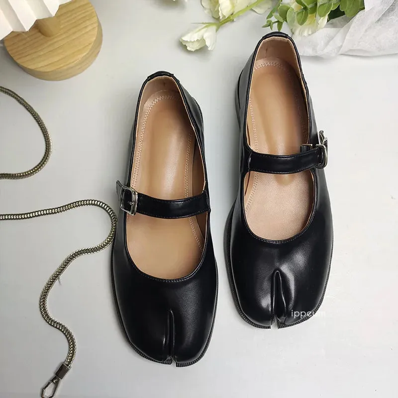 Aiertu Back  to school Flats Split Toe Shoes Plus Size 42 Loafer Brown Shoes Black Leather Women  Mary Janes