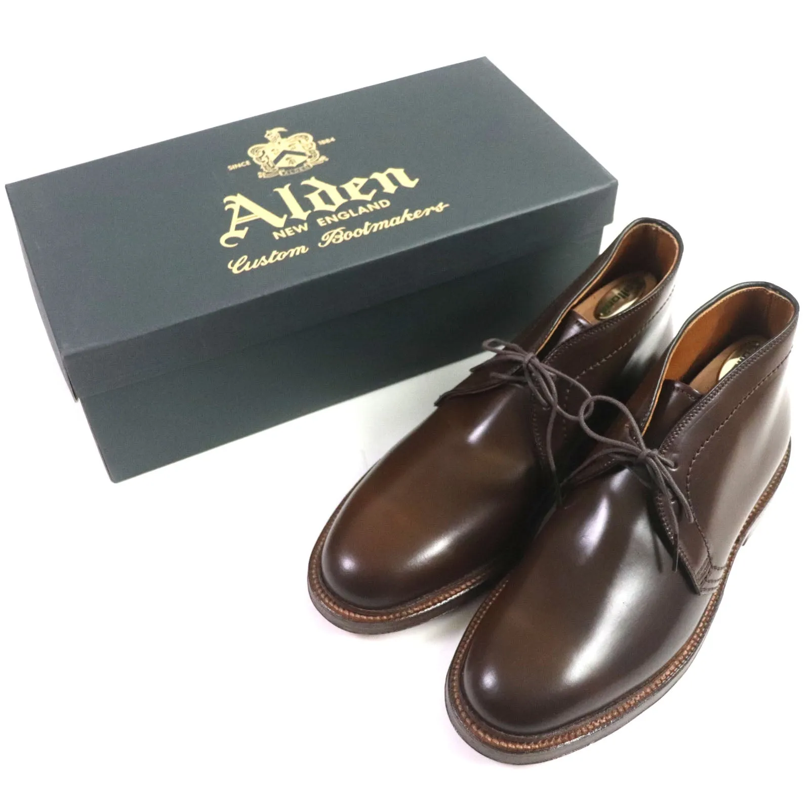 Alden Cordovan Leather Chukka Boots Brown