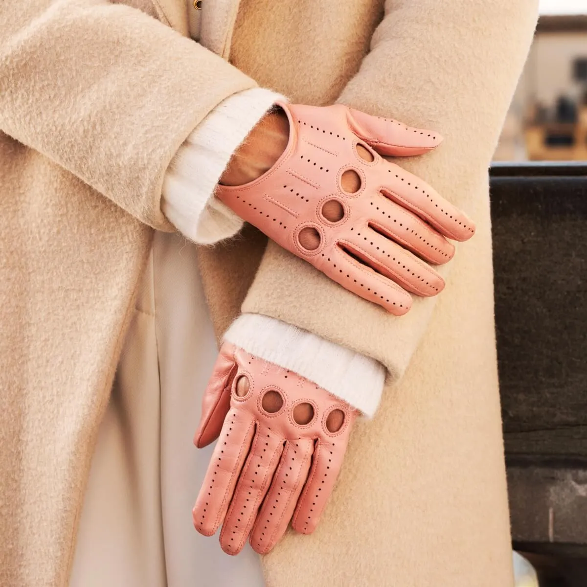 Alessa (pink) - classic Italian lambskin leather driving gloves