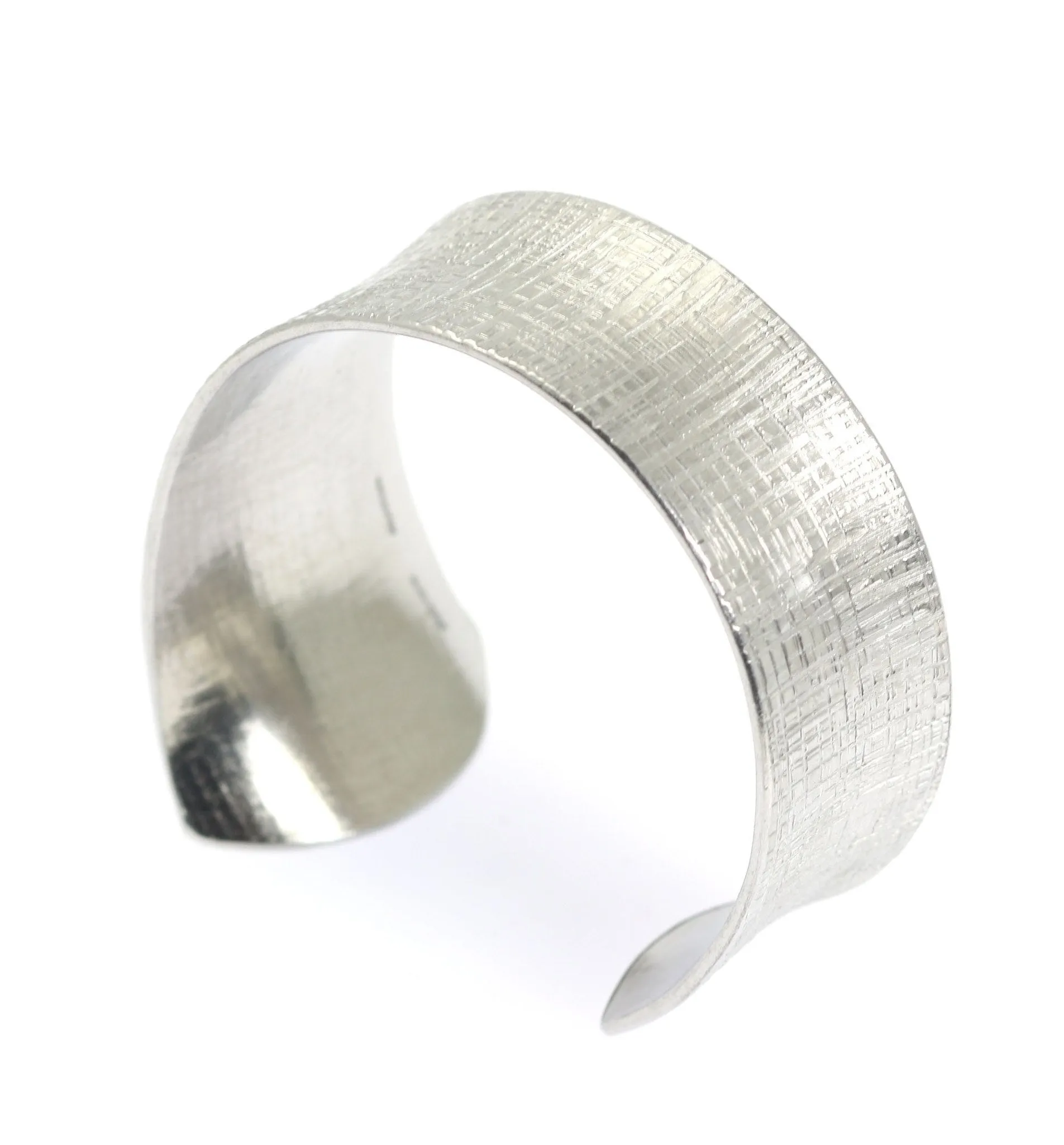 Anticlastic Tapered Linen Aluminum Bangle Bracelet