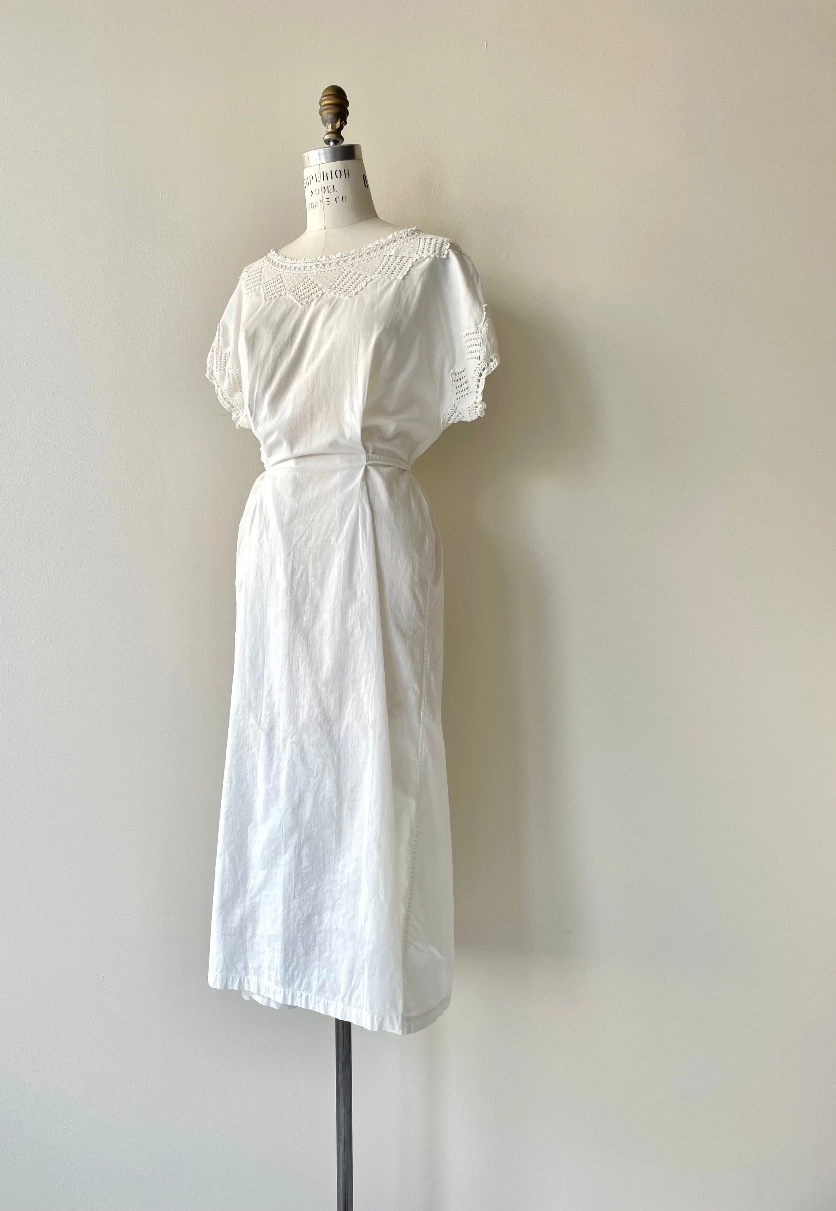 Antique Crochet Collar Nightdress | 1900s