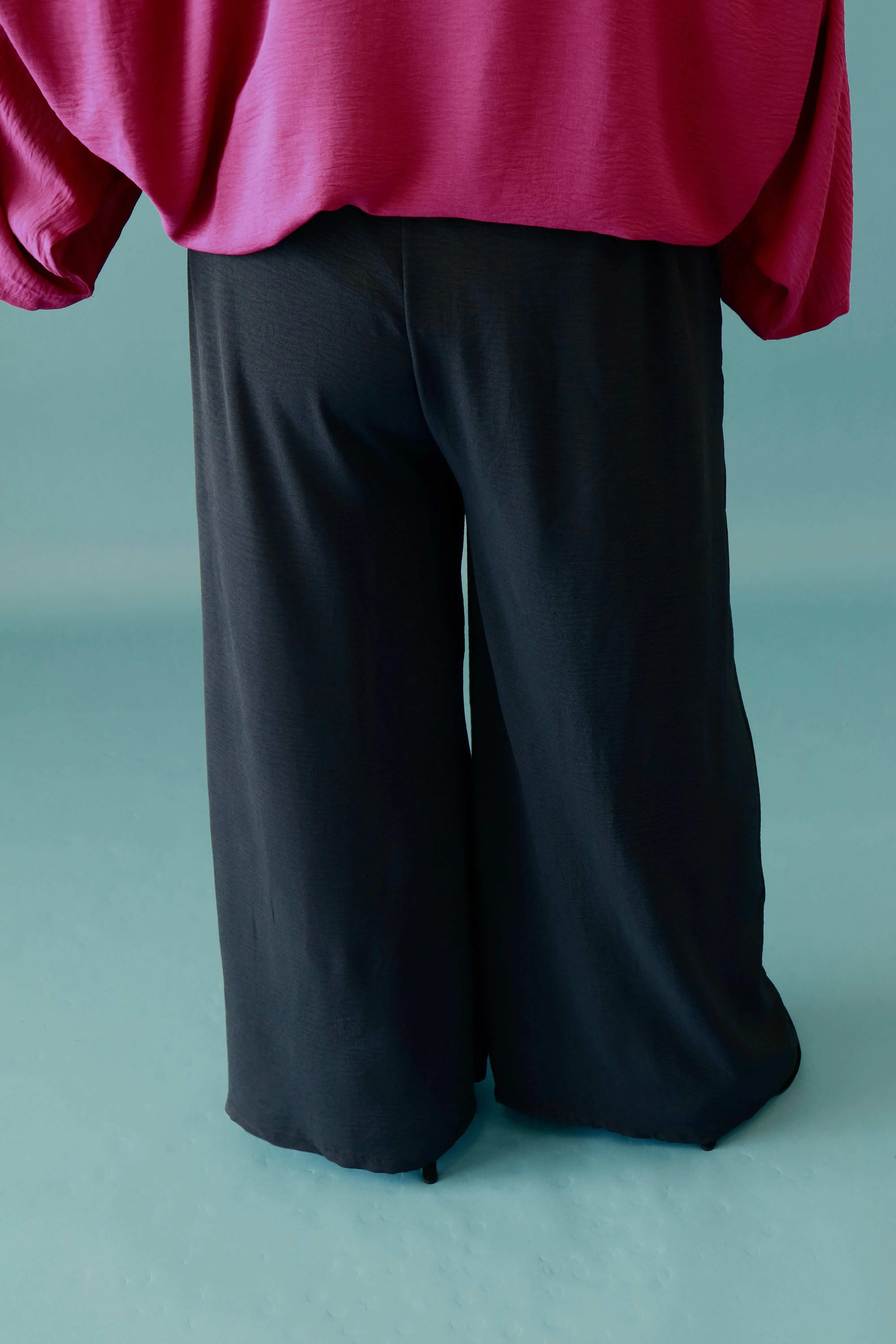 Bella Wide Leg Trousers in Navy