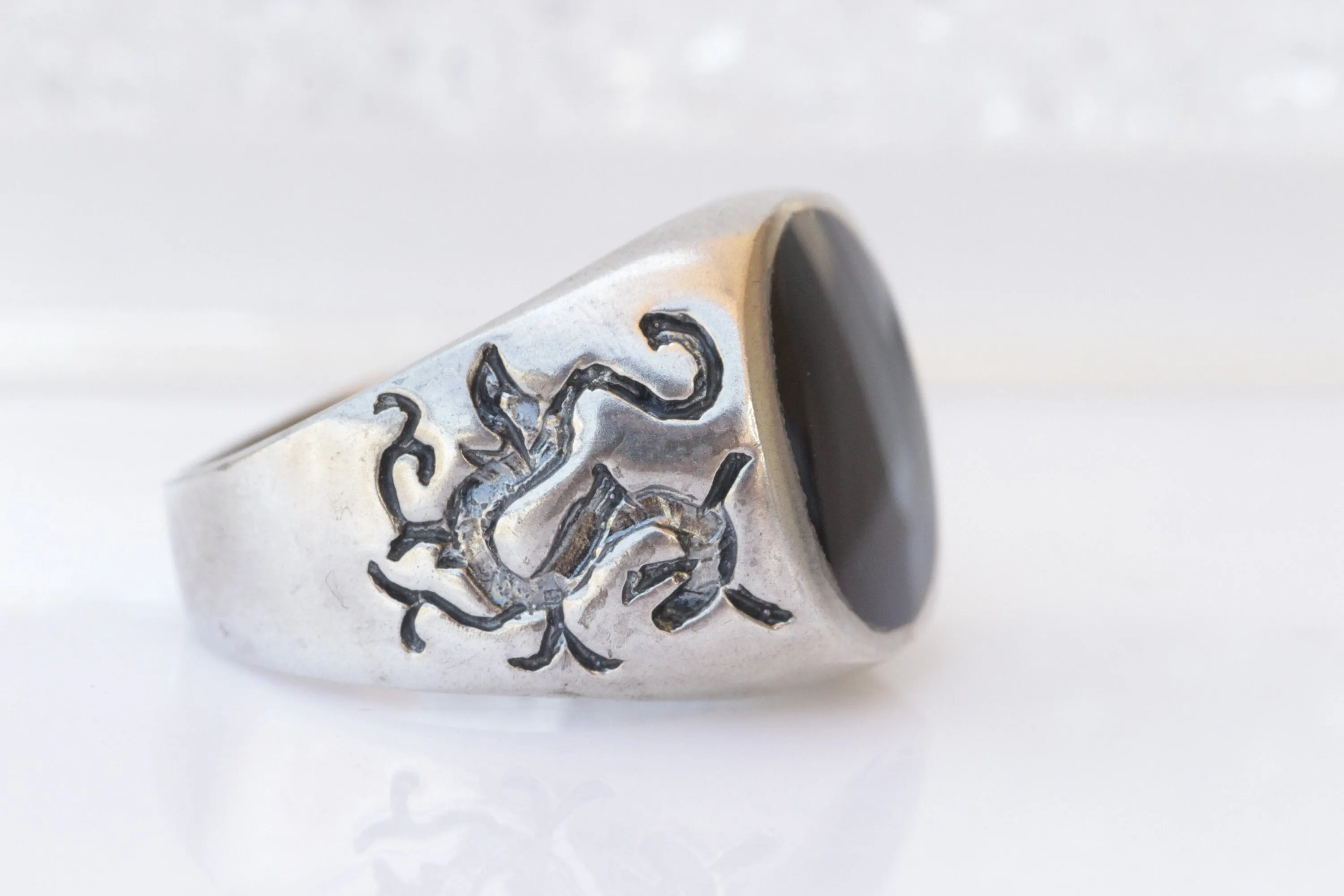 BLACK ENAMEL RING