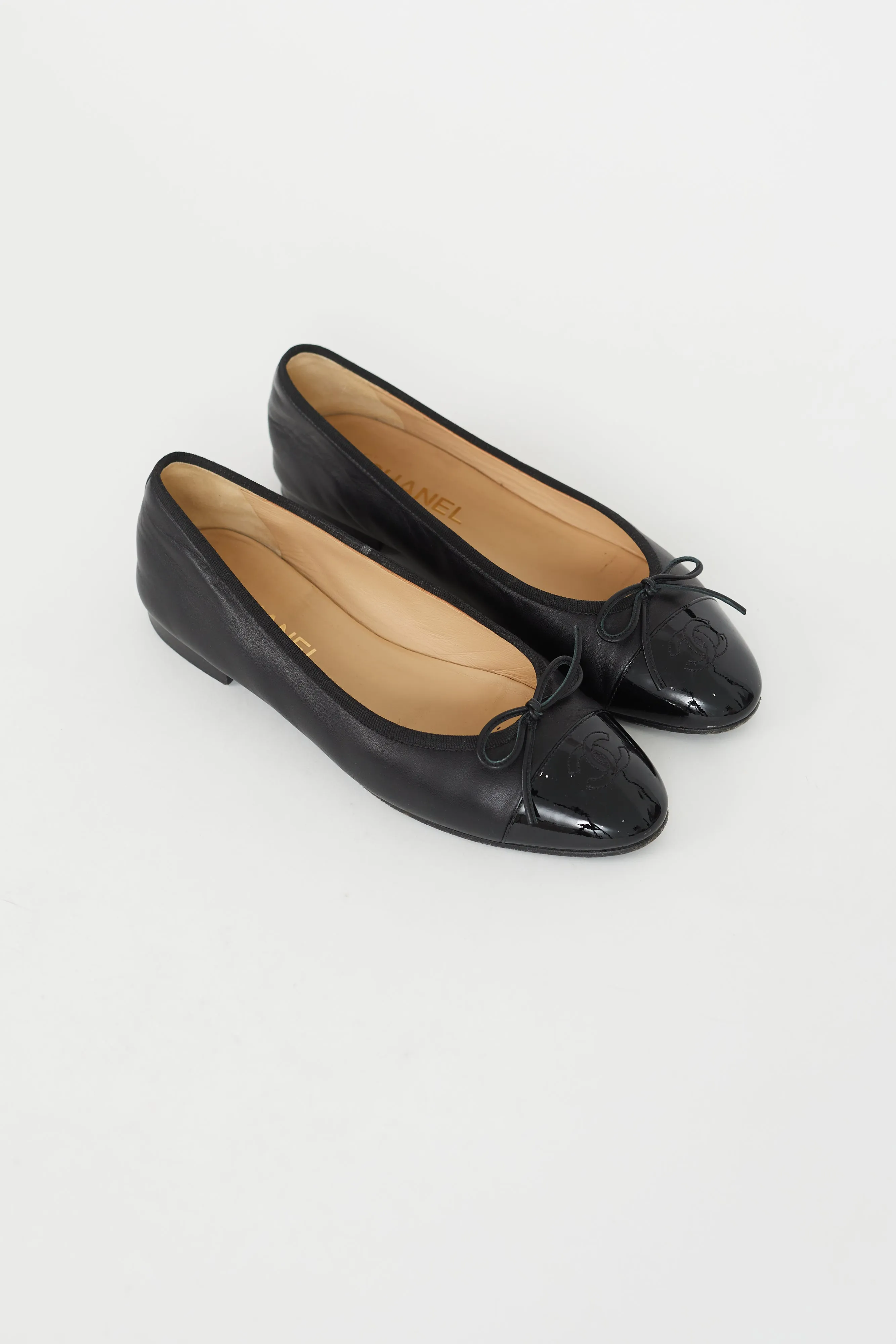 Black Leather Logo Ballet Flat