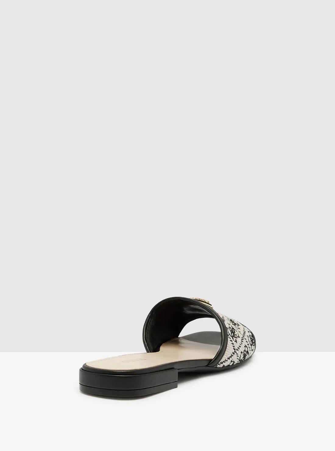 Black Logo Tamelia Slides