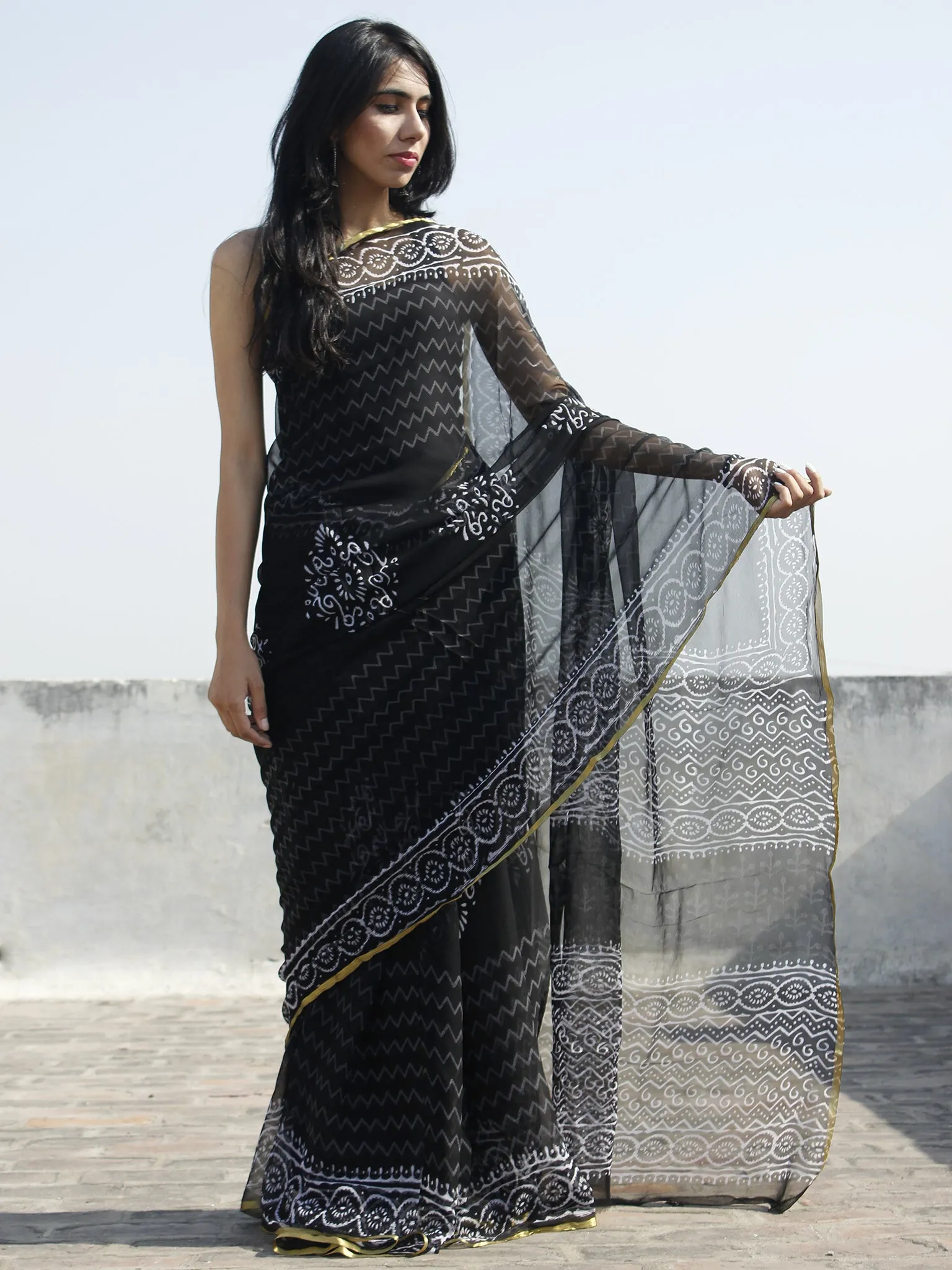 Black White Hand Block Printed Chiffon Saree - S031702316