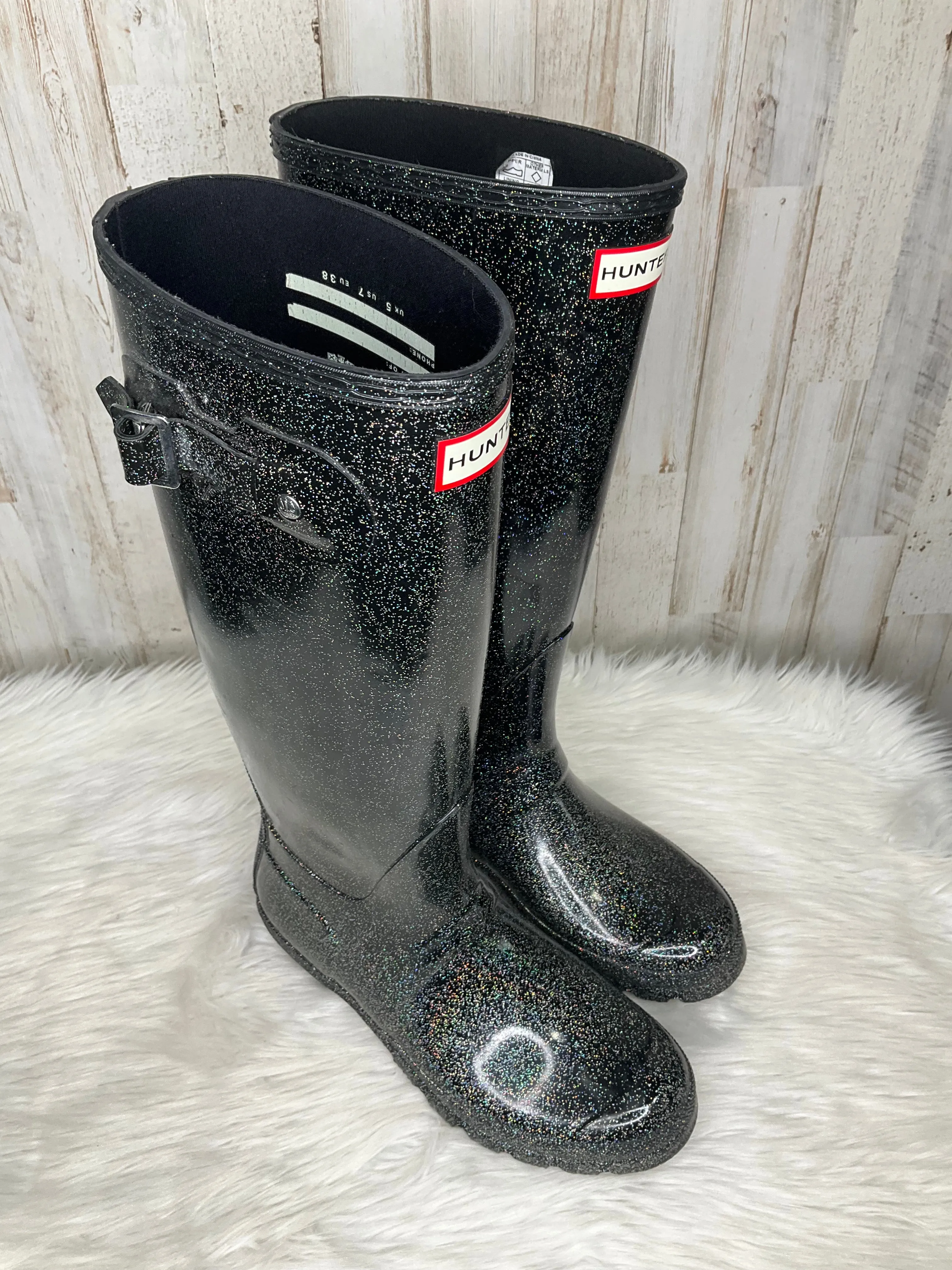 Boots Rain By Hunter  Size: 7