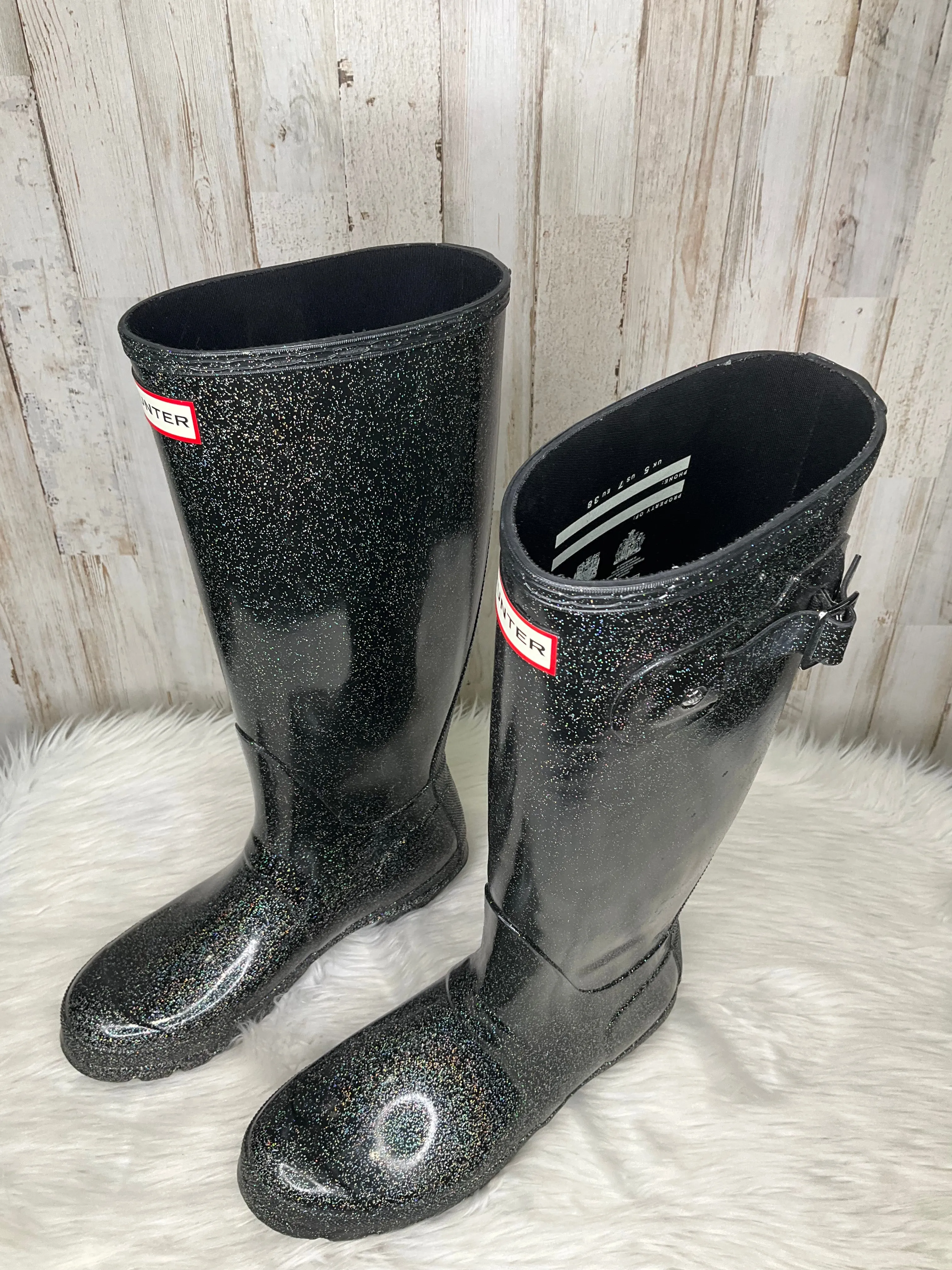 Boots Rain By Hunter  Size: 7