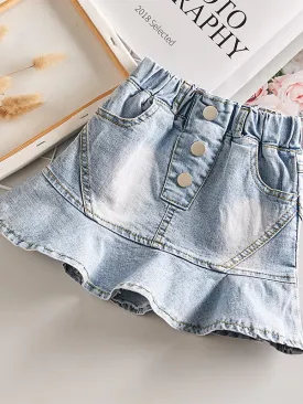 Can Never Go Wrong With A Denim Skirt