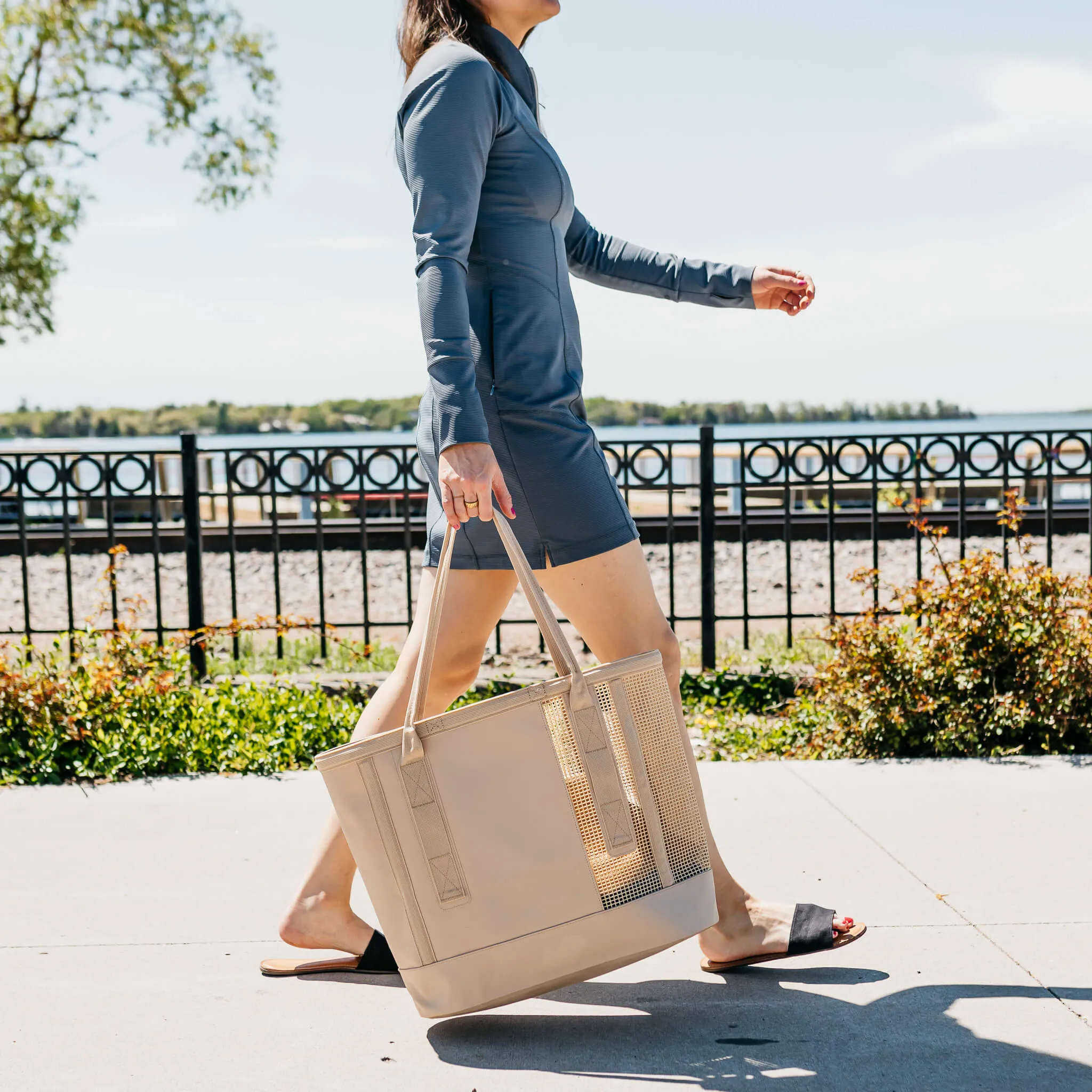 CASSI | Beach Tote Bag | Waterproof Bottom