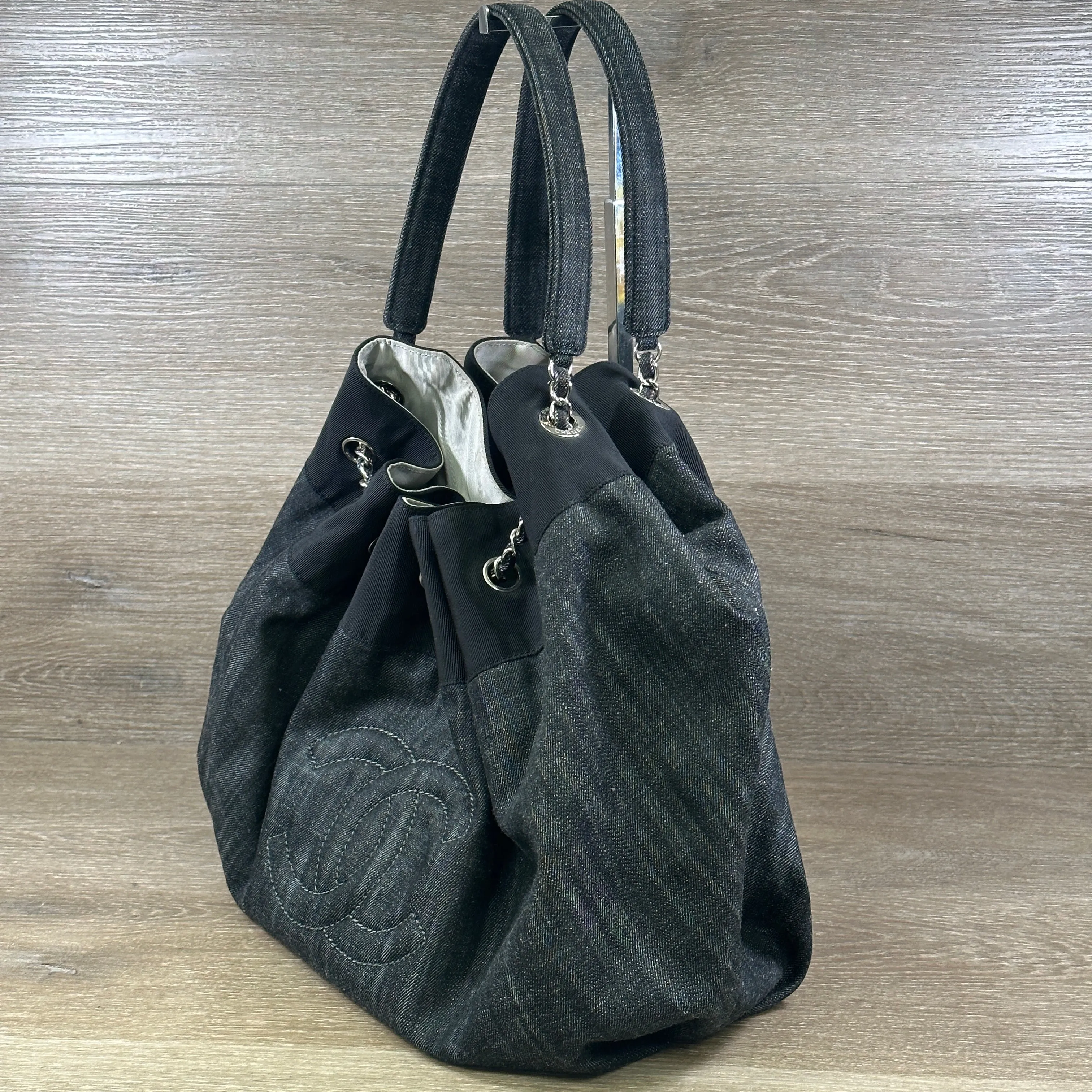 Chanel Coco Cabas Denim Hobo XL