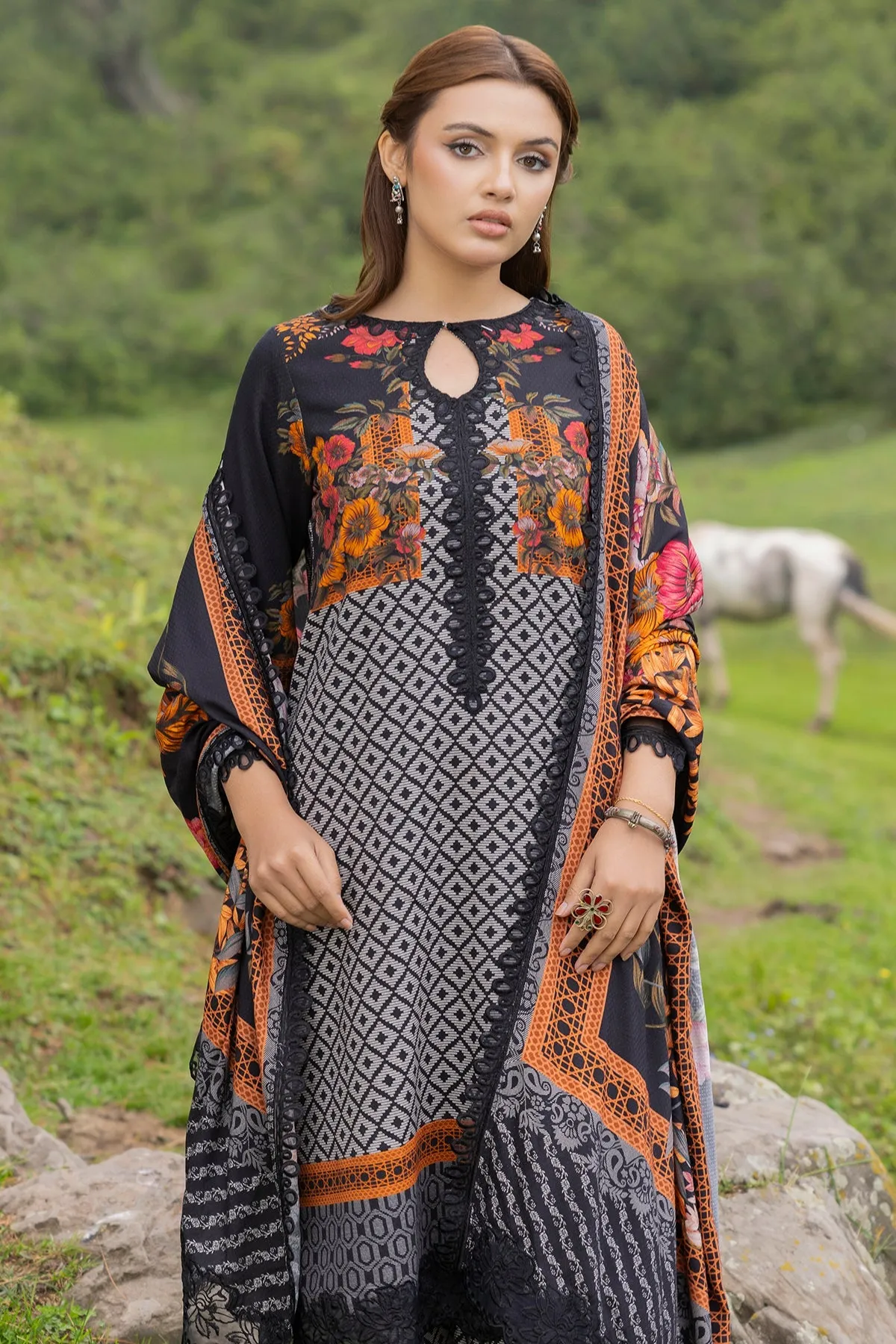 Charizma Combination Fall/Winter with Embroidered Shawl – CCW4-01