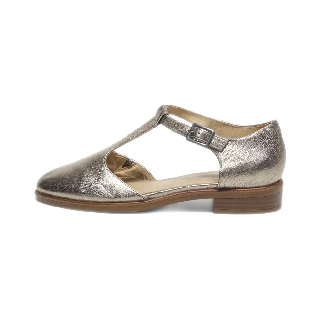 Clarks Flat Sandals Leather Gold Colour For Women