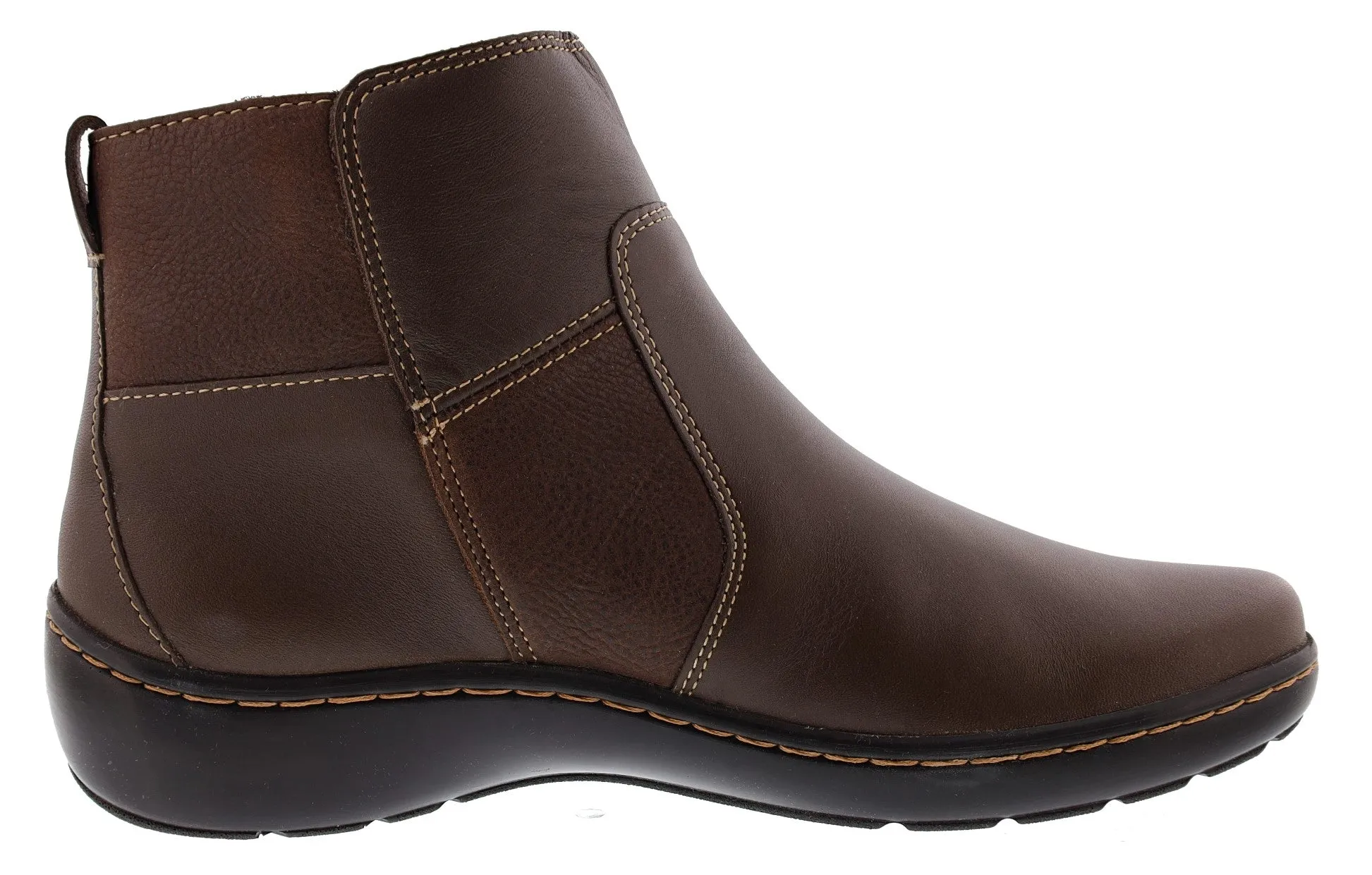 Clarks Women's Cora Grace Ankle Boots