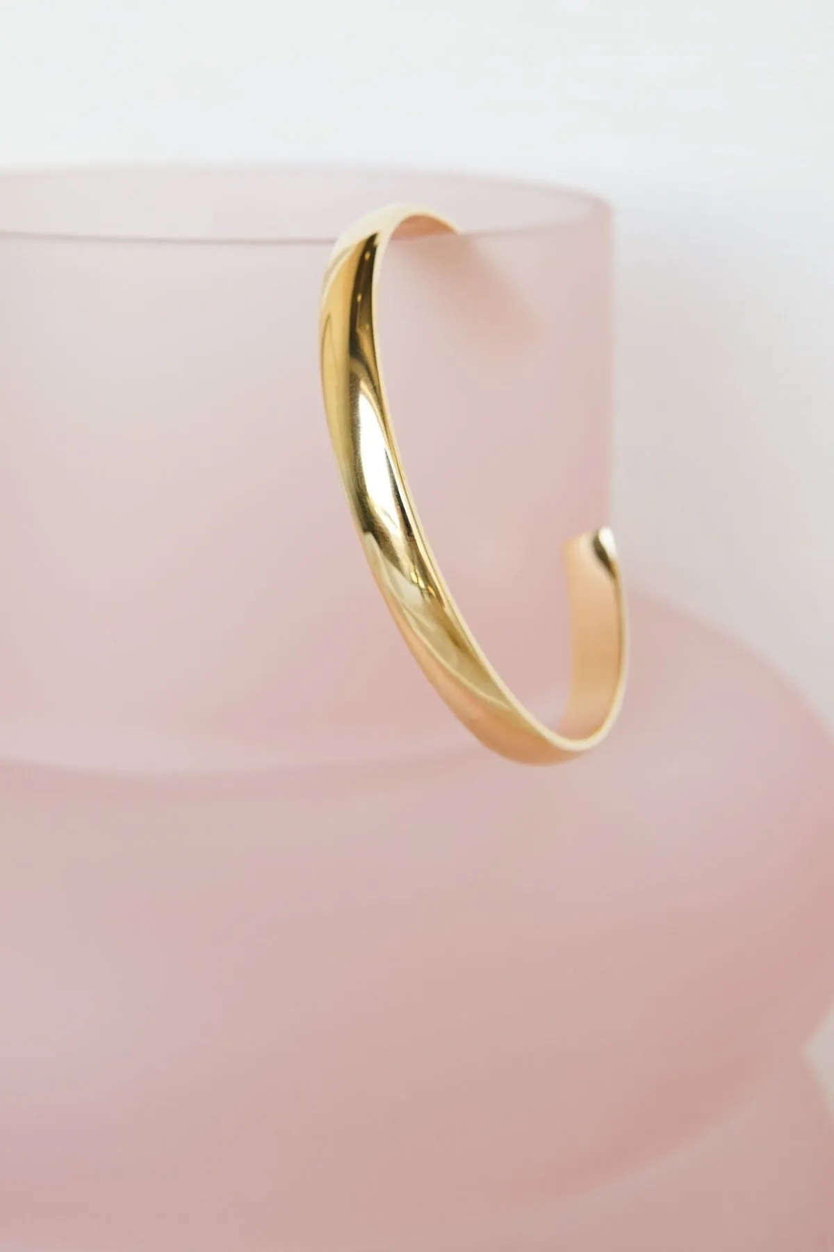 Classic bangle gold plated