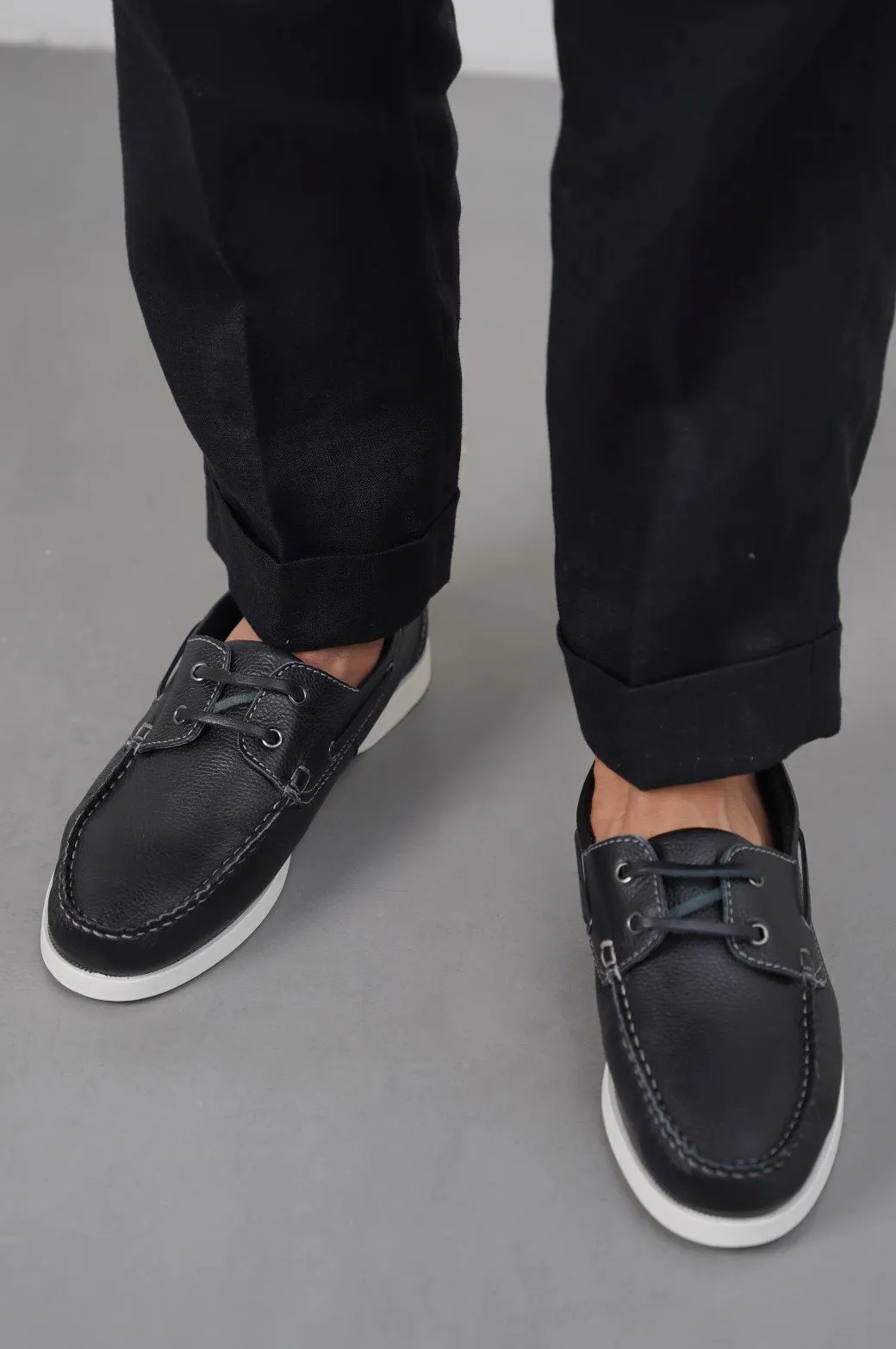 CLASSIC LEATHER BOAT SHOES