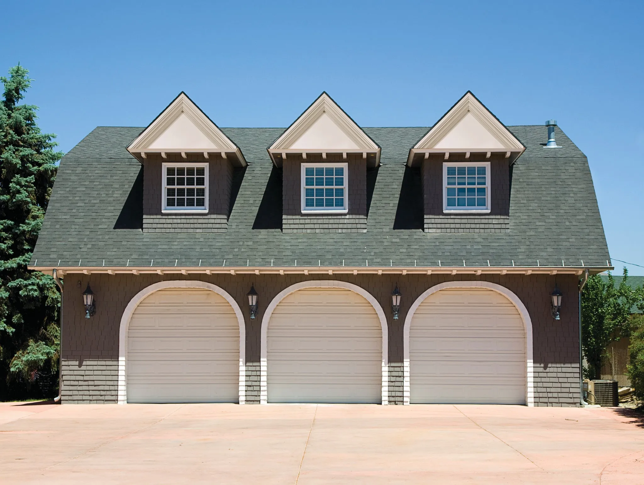 Combination Peaked Cap Pediment