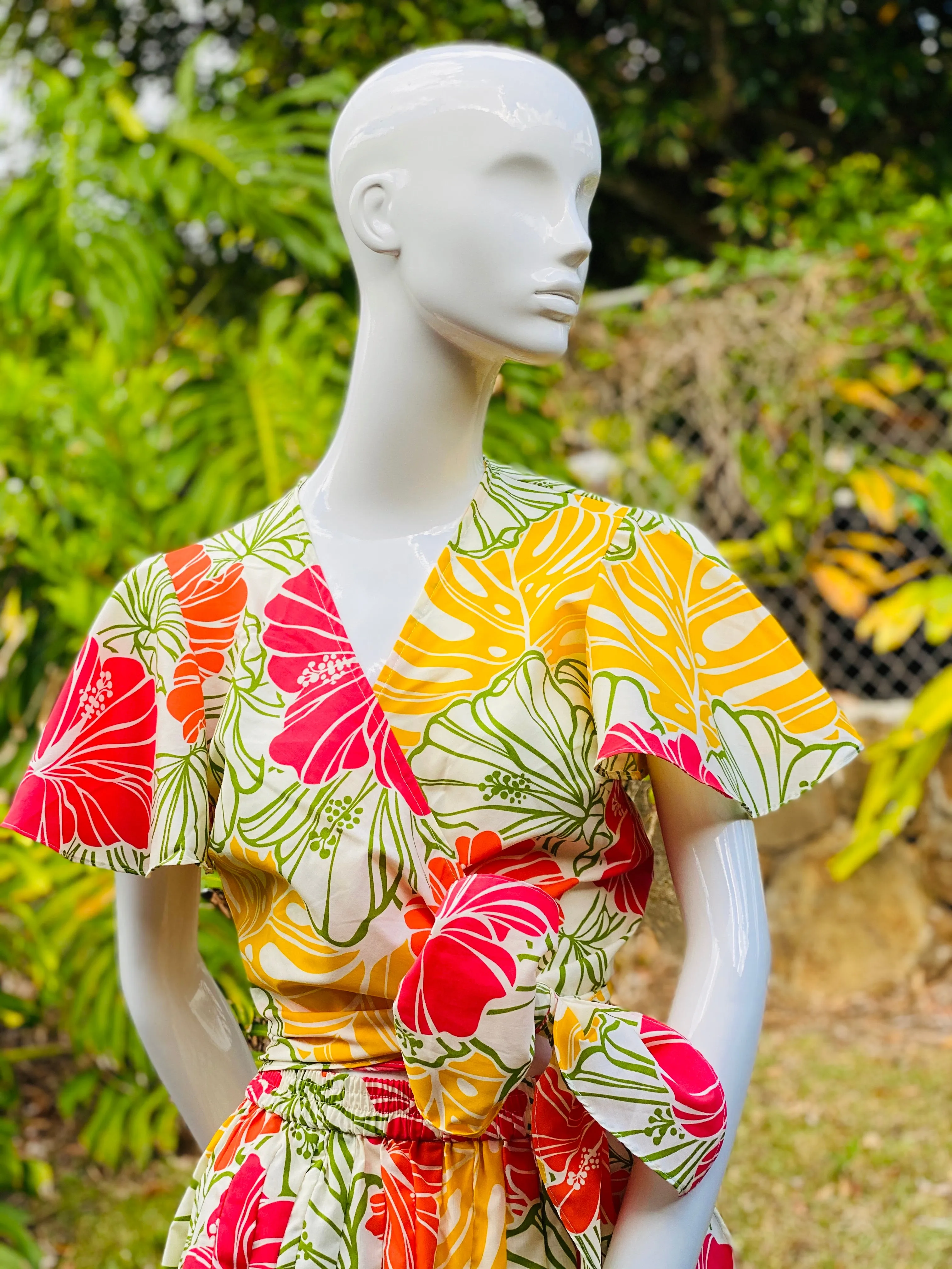 Cora Spearman Hawaii WOMENS  Groovy Hibiscus Wrap Top