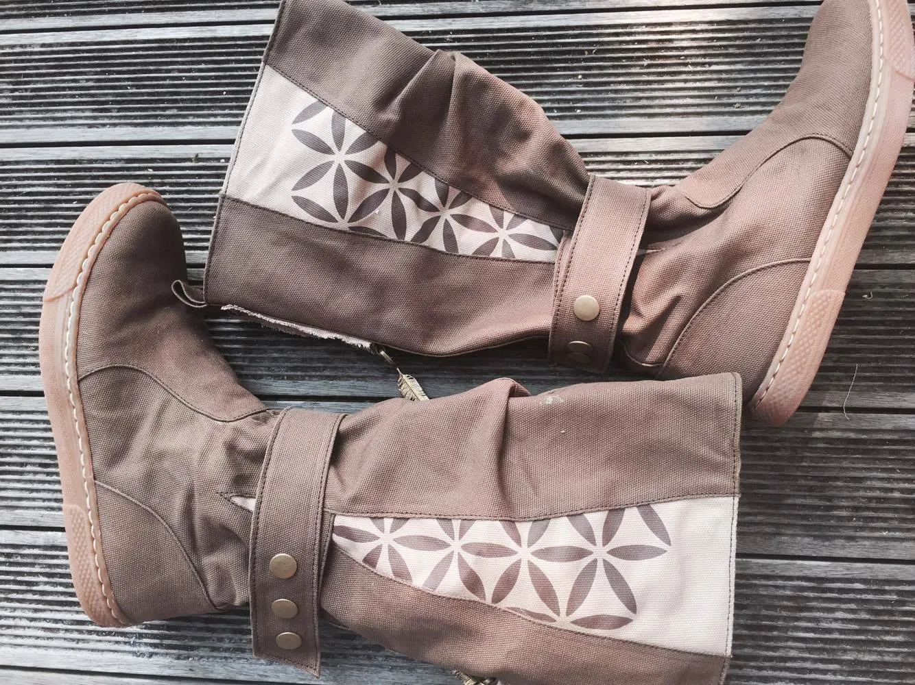 Cotton Canvas Vegan Boots / High Shoes with Flower of Life Print / Unisex Brown