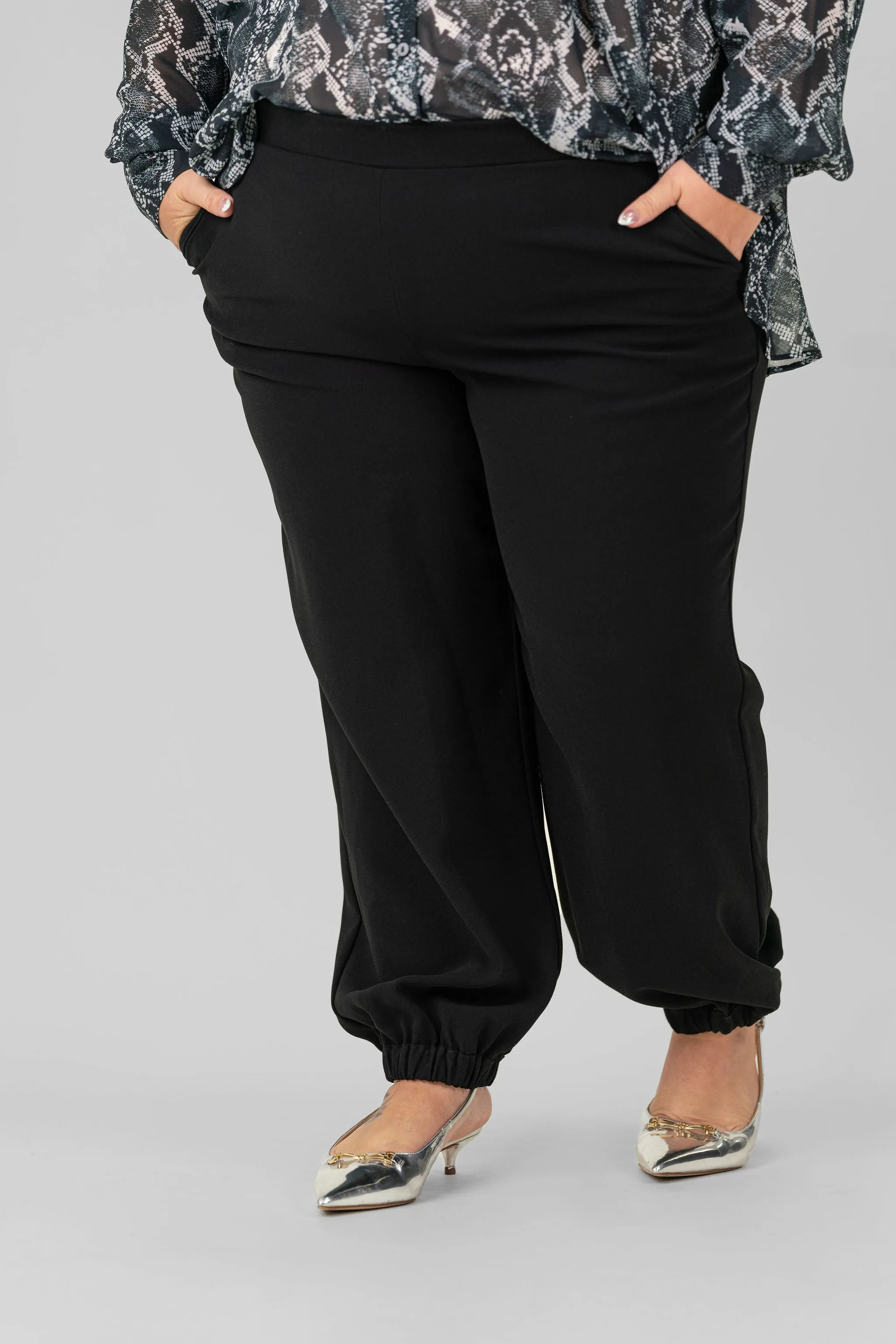 CREPE PANT