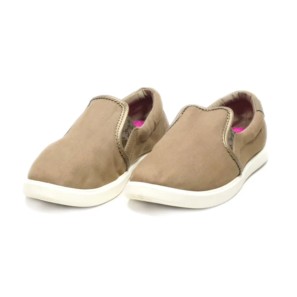 Crocs Citilane Slip-On Low-Top Sneakers Canvas Brown Colour For Women