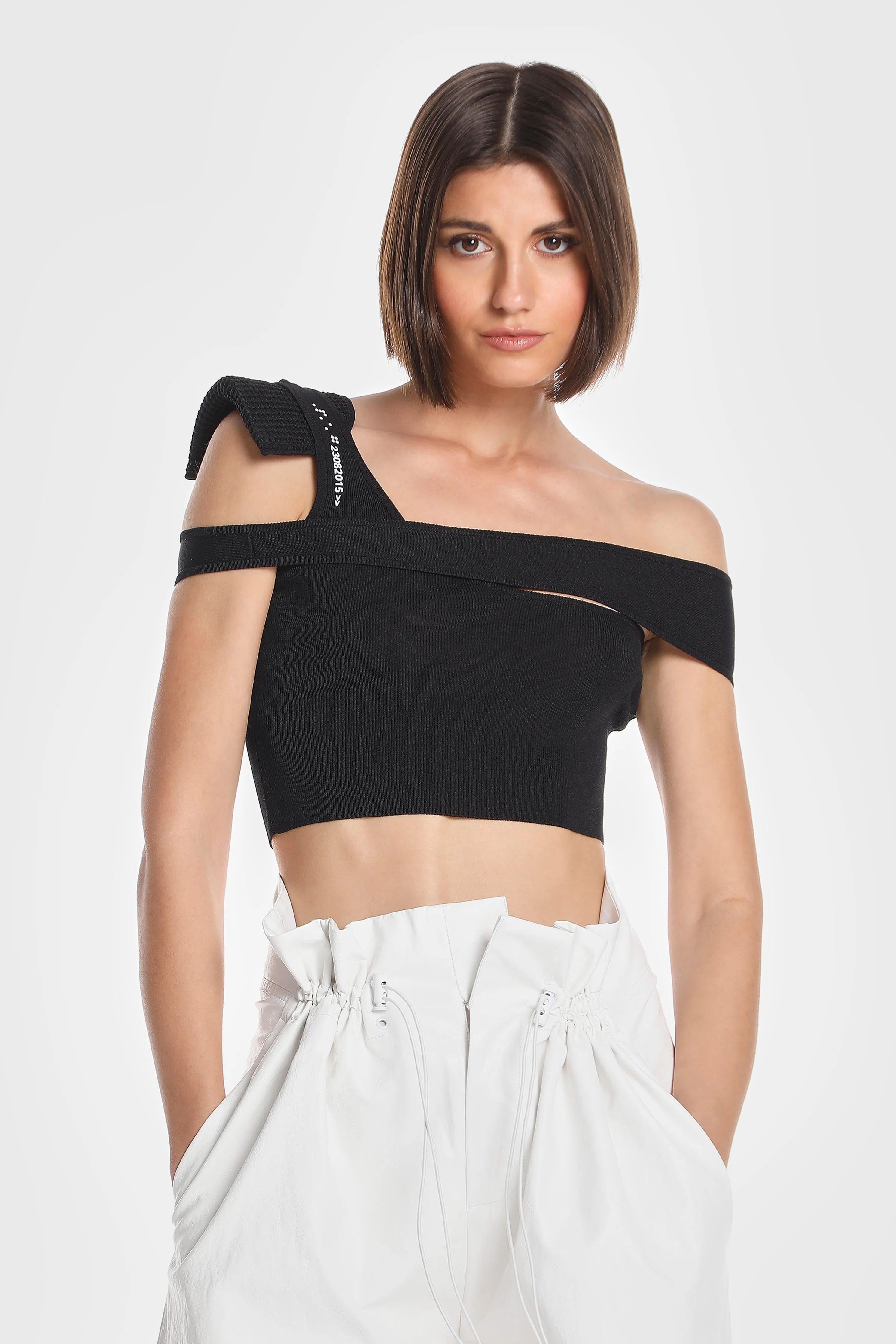 CROSSOVER ONE SHOULDER TOP W/ SHOULDER PAD