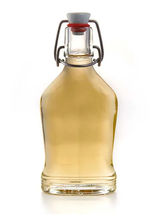 Curve Flask with FRUITY LIQUEUR