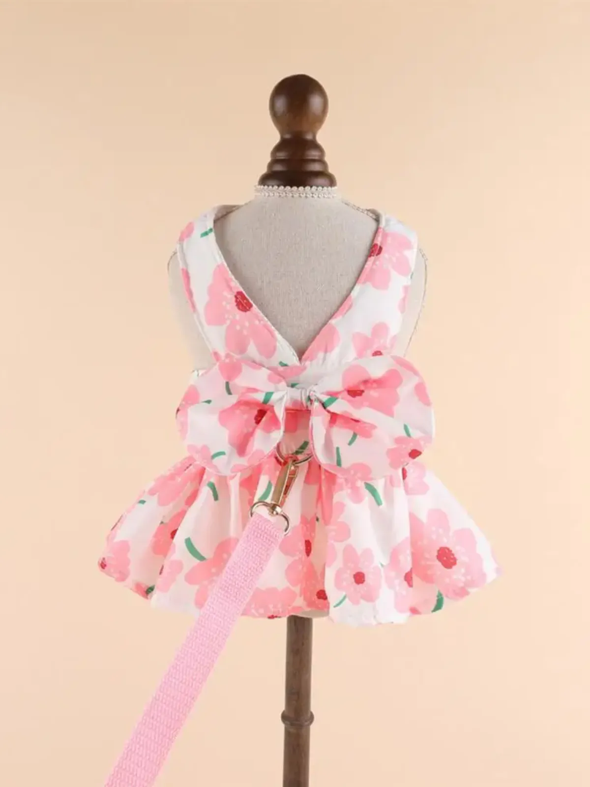 Cute Dog Dress and Leash Set with Bowknot