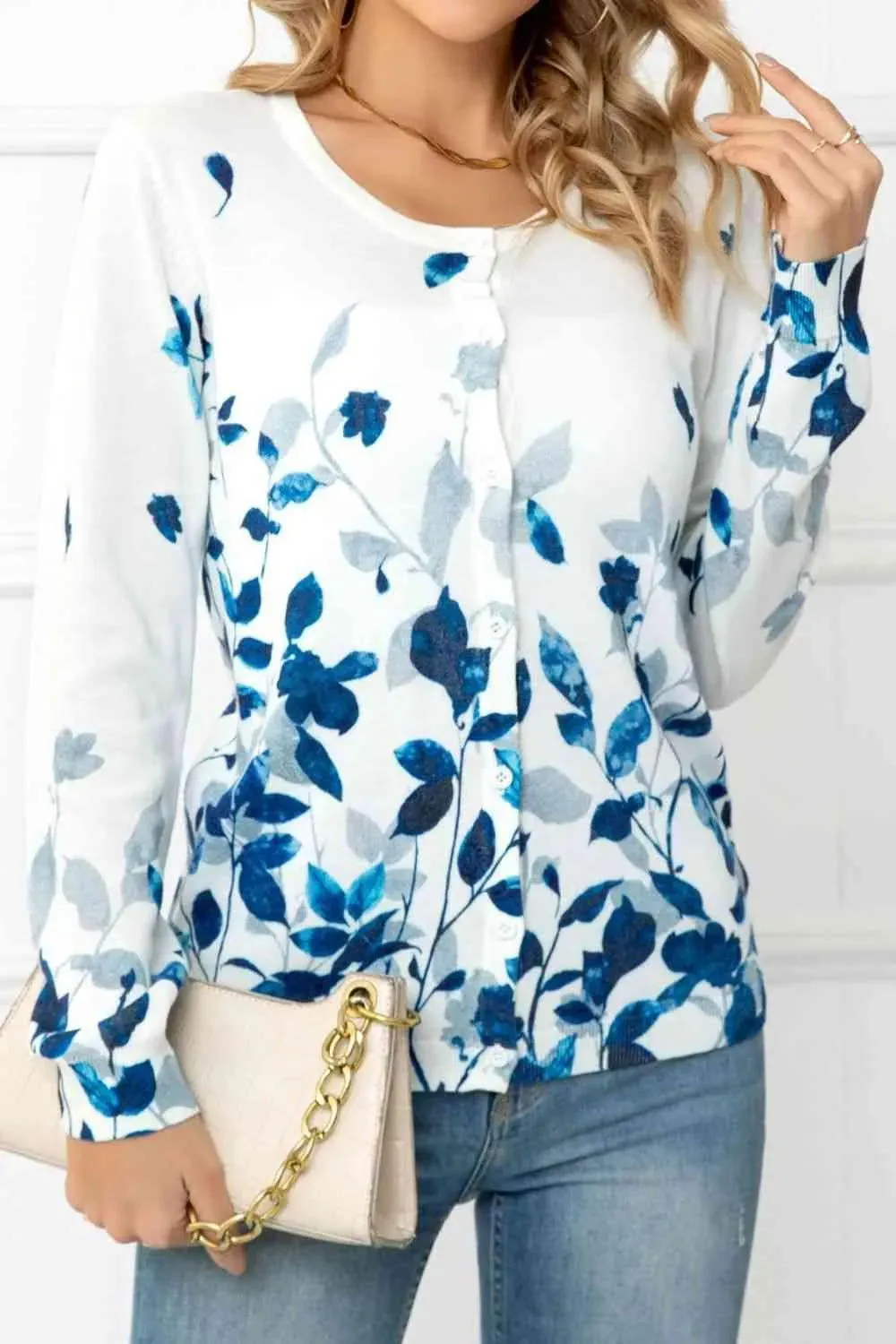 Cute Floral Button Cardigan: Perfect for Spring Looks!