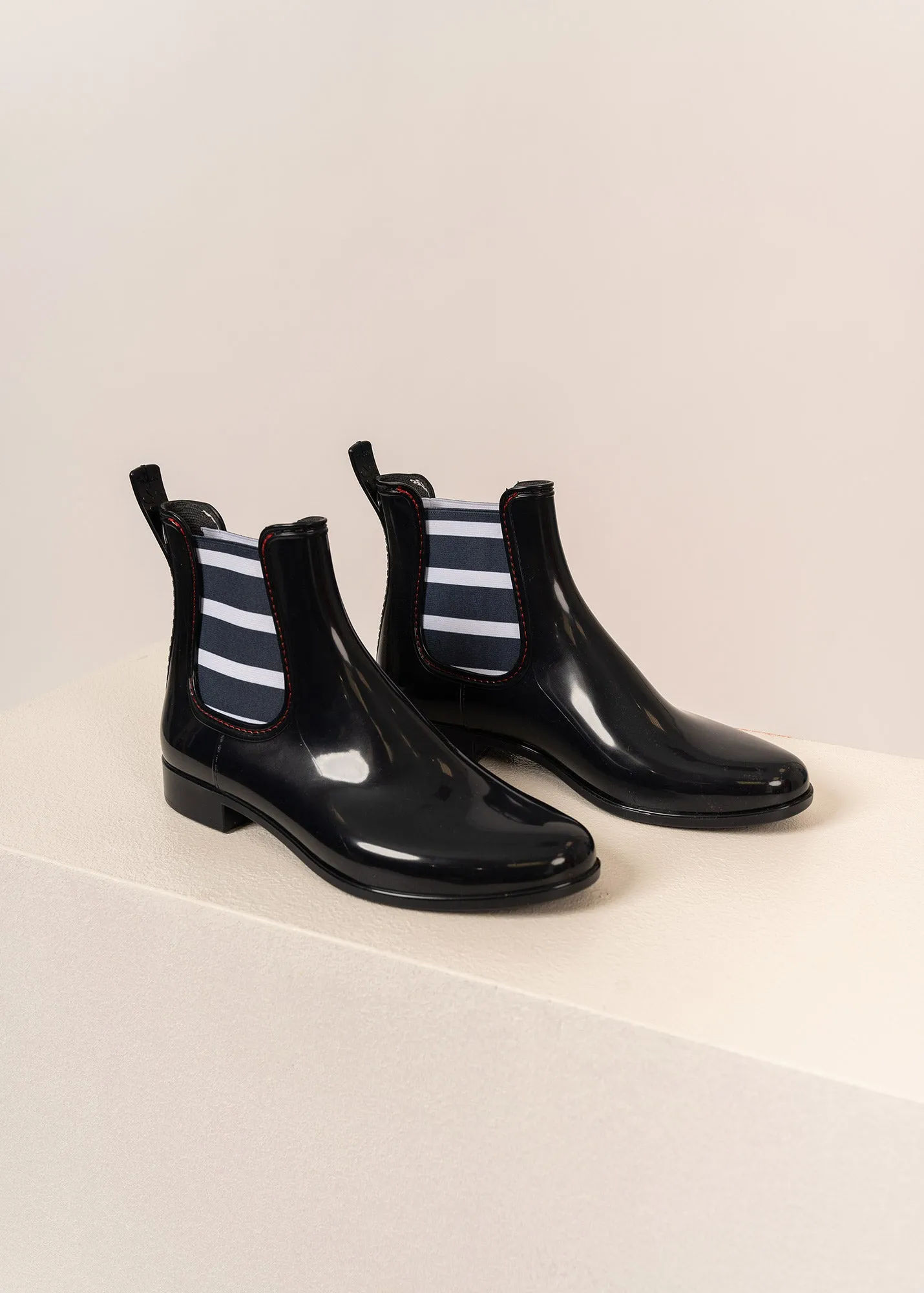 Cyana rubber ankle boots - with striped elastics (MARINE)