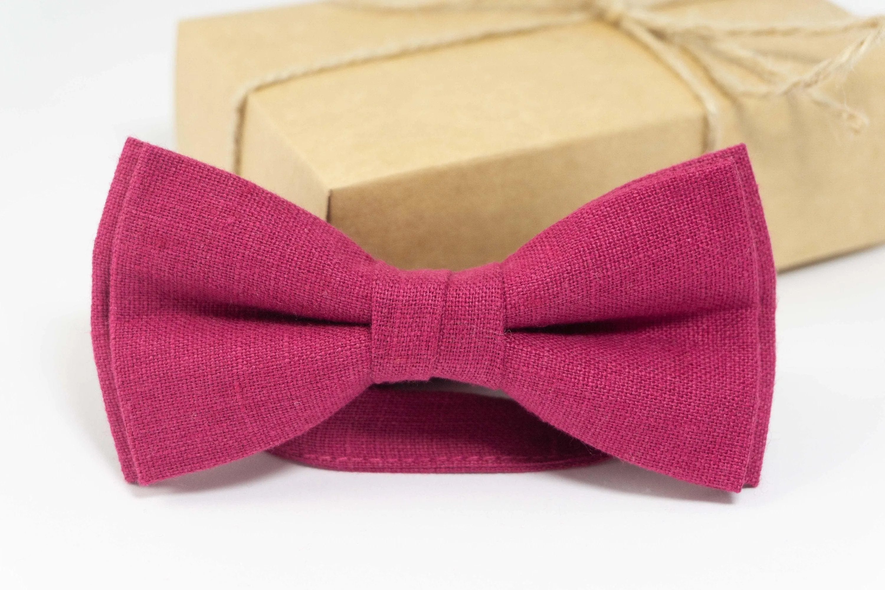 Cyclamen color bow tie | pre-tied bow ties