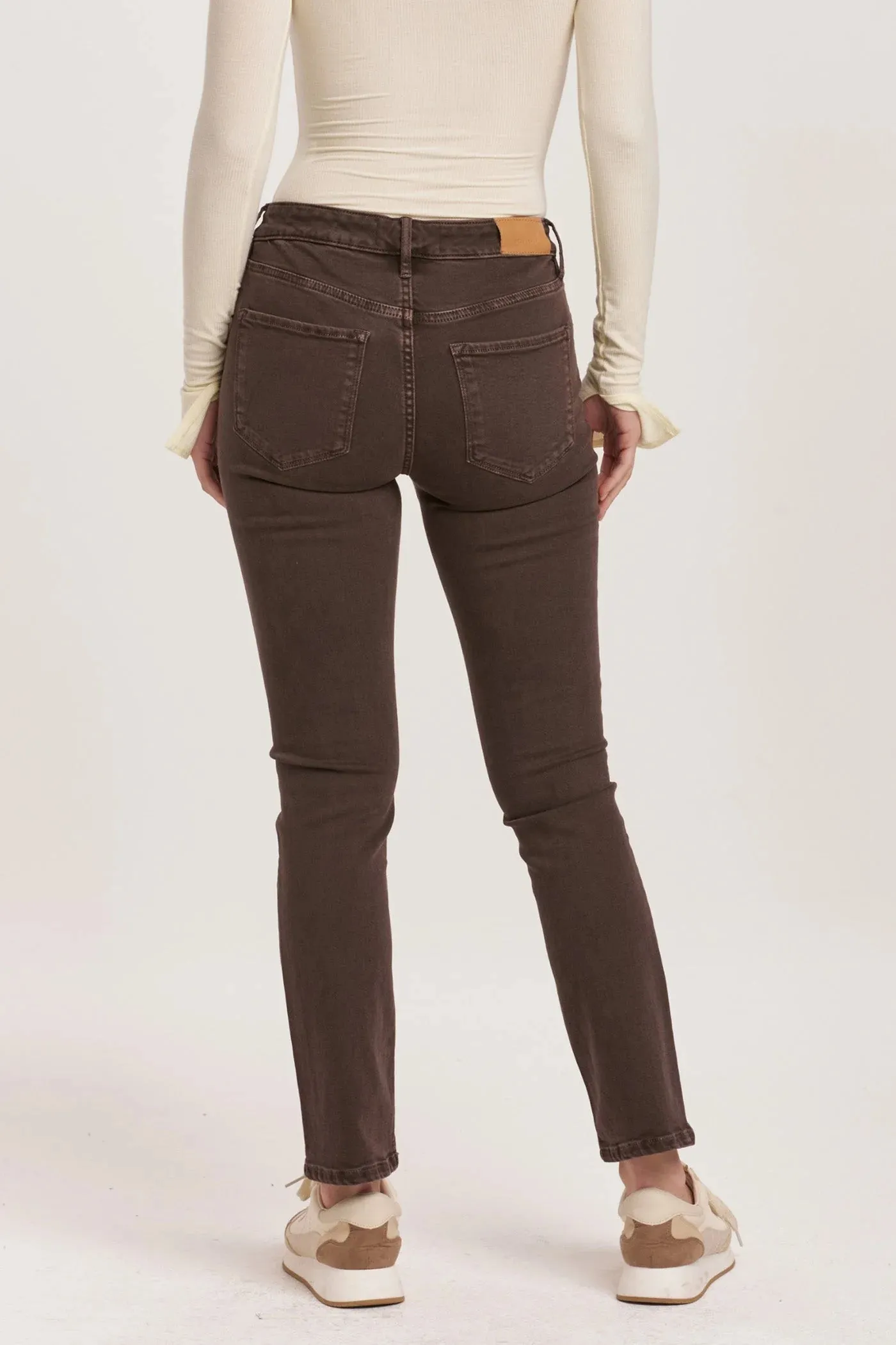 Dear John Fiona Blaire Mid Rise Slim Straight in Mocha Brown