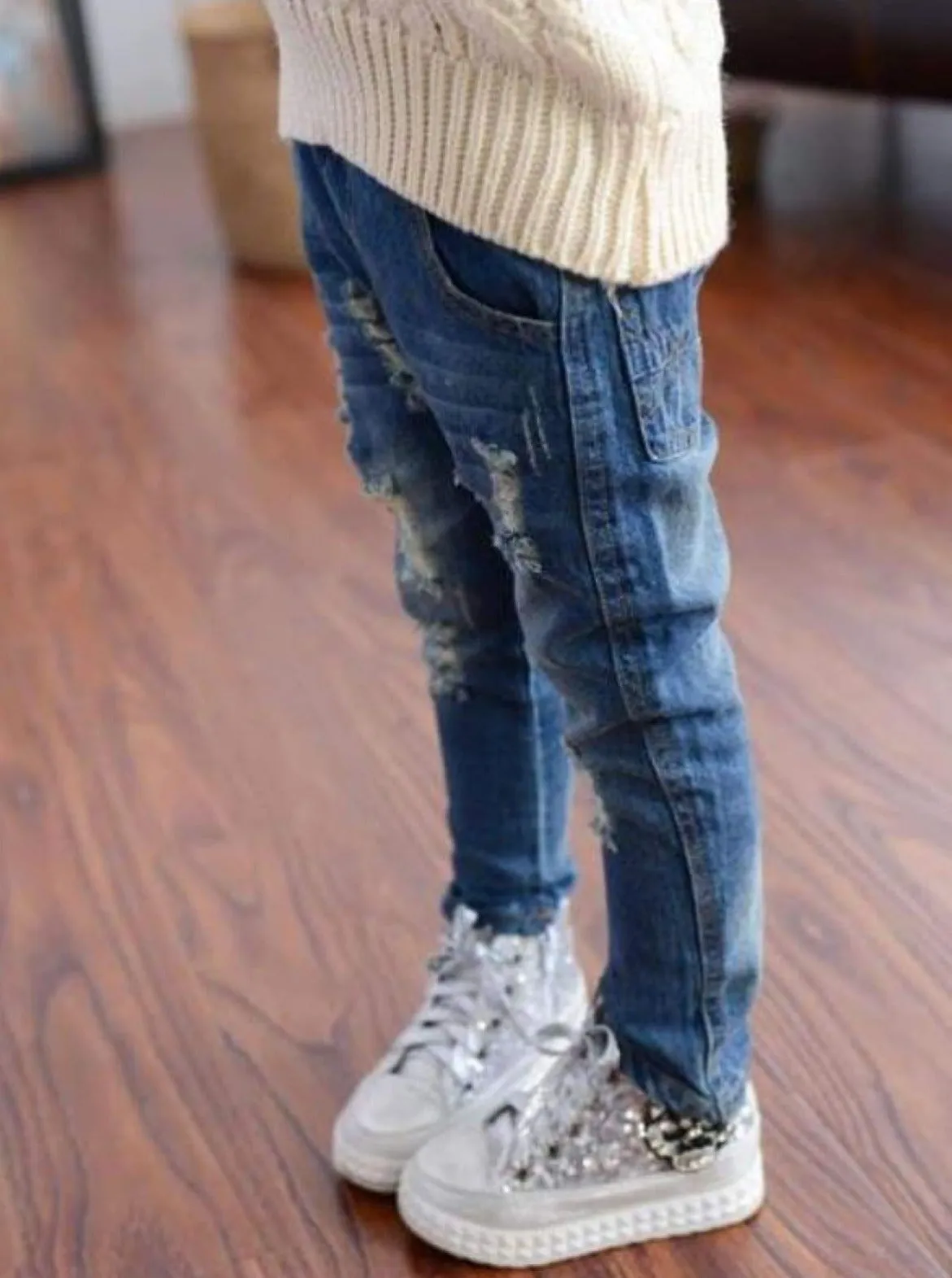 Delightful Distressed Boyfriend Fit Jeans