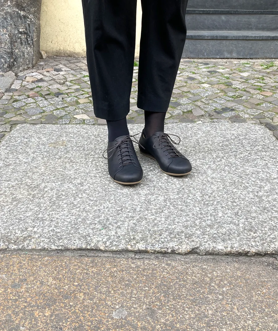 Der Schwarze Schuh