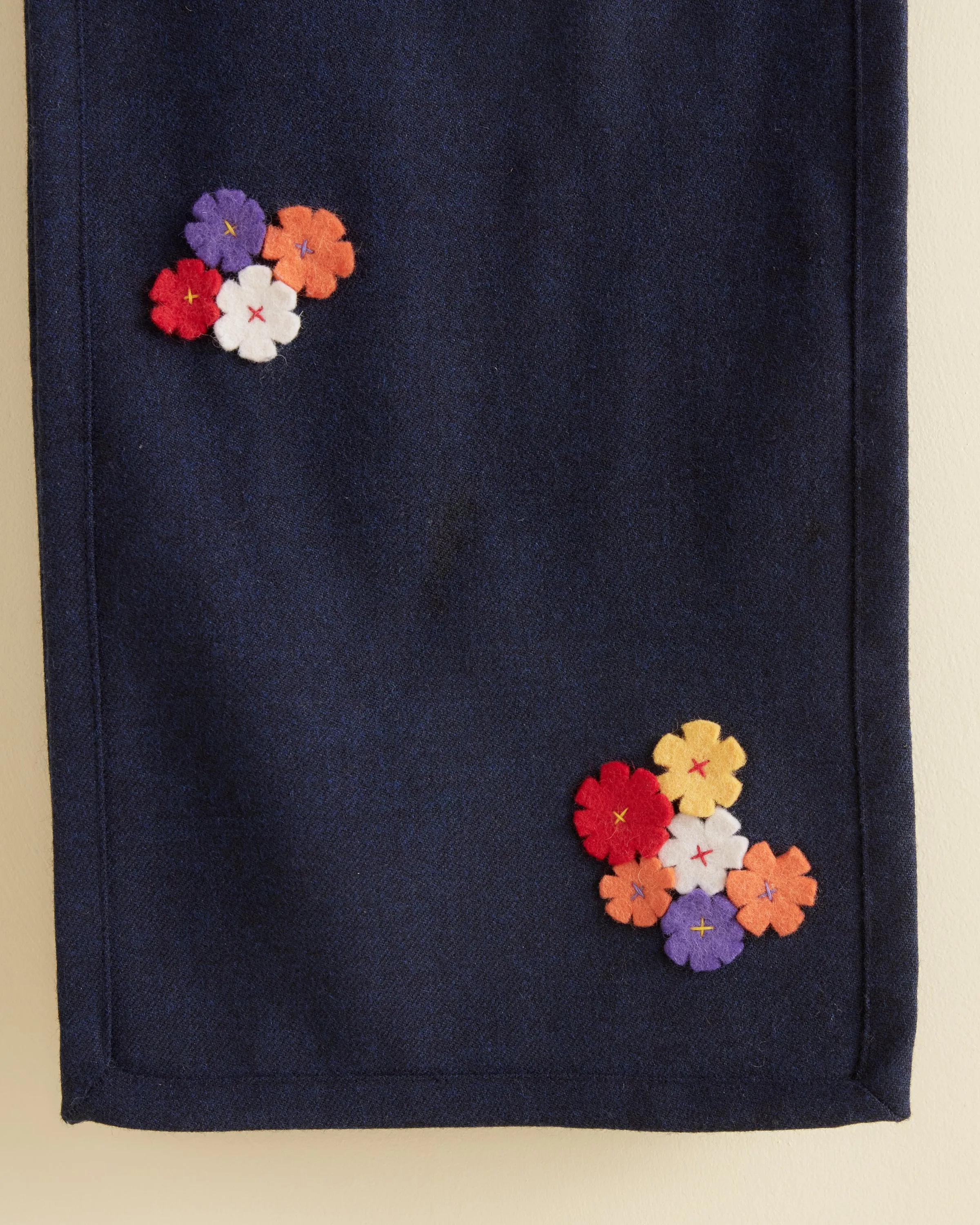 Dianthus Appliqué Scarf