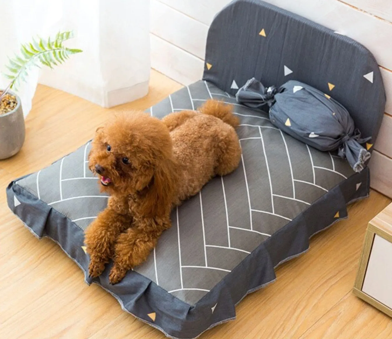 Dog Bed w/ Pillows - Large to Small Dogs