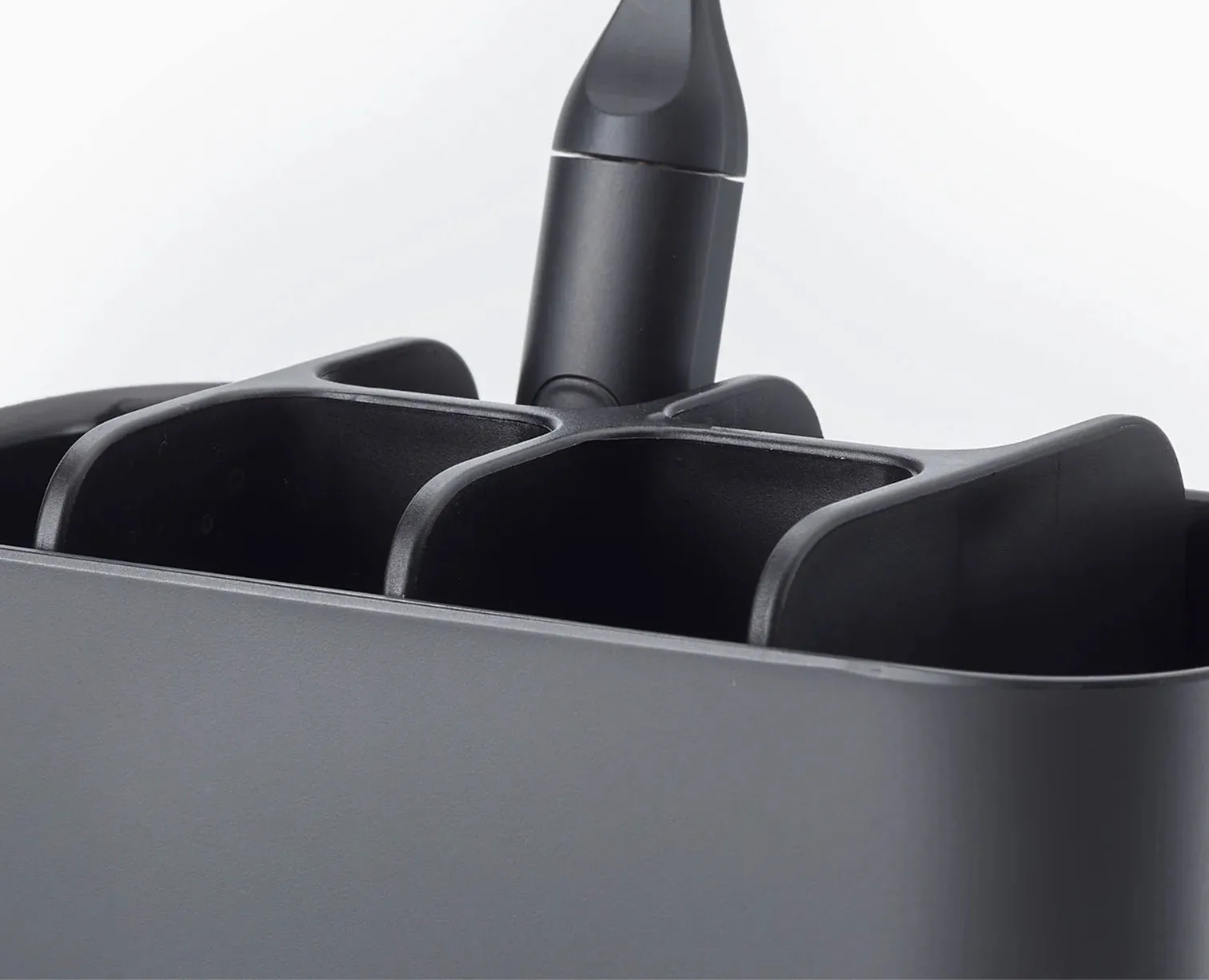 EasyStore™ Large Matt Black Toothbrush Holder