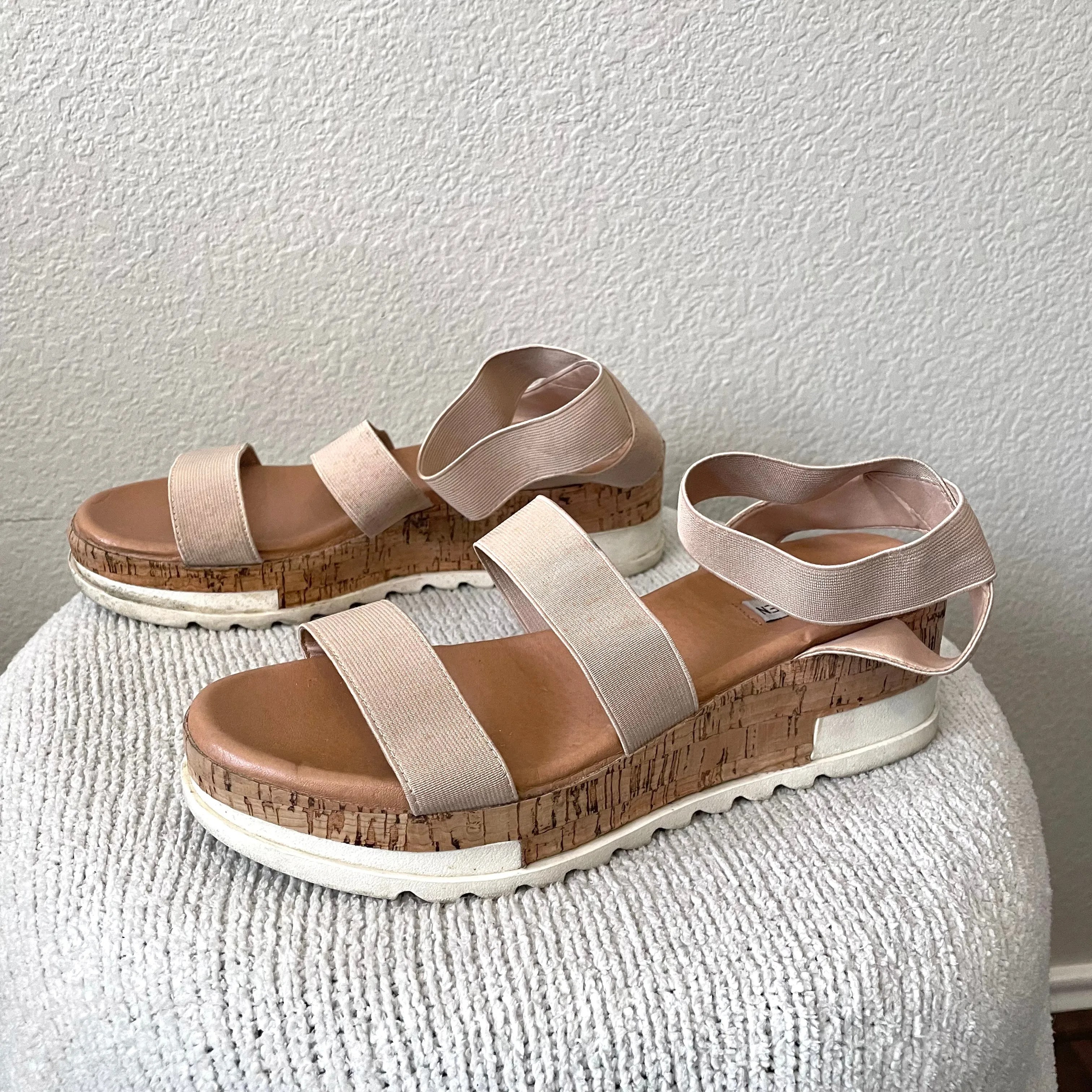 Elastic Platform Sandals