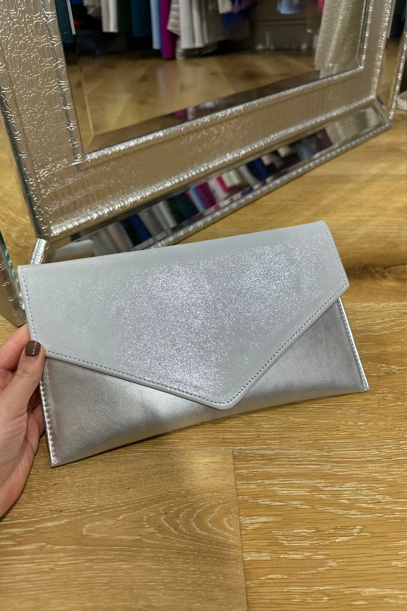 Elmis Silver Envelope Bag